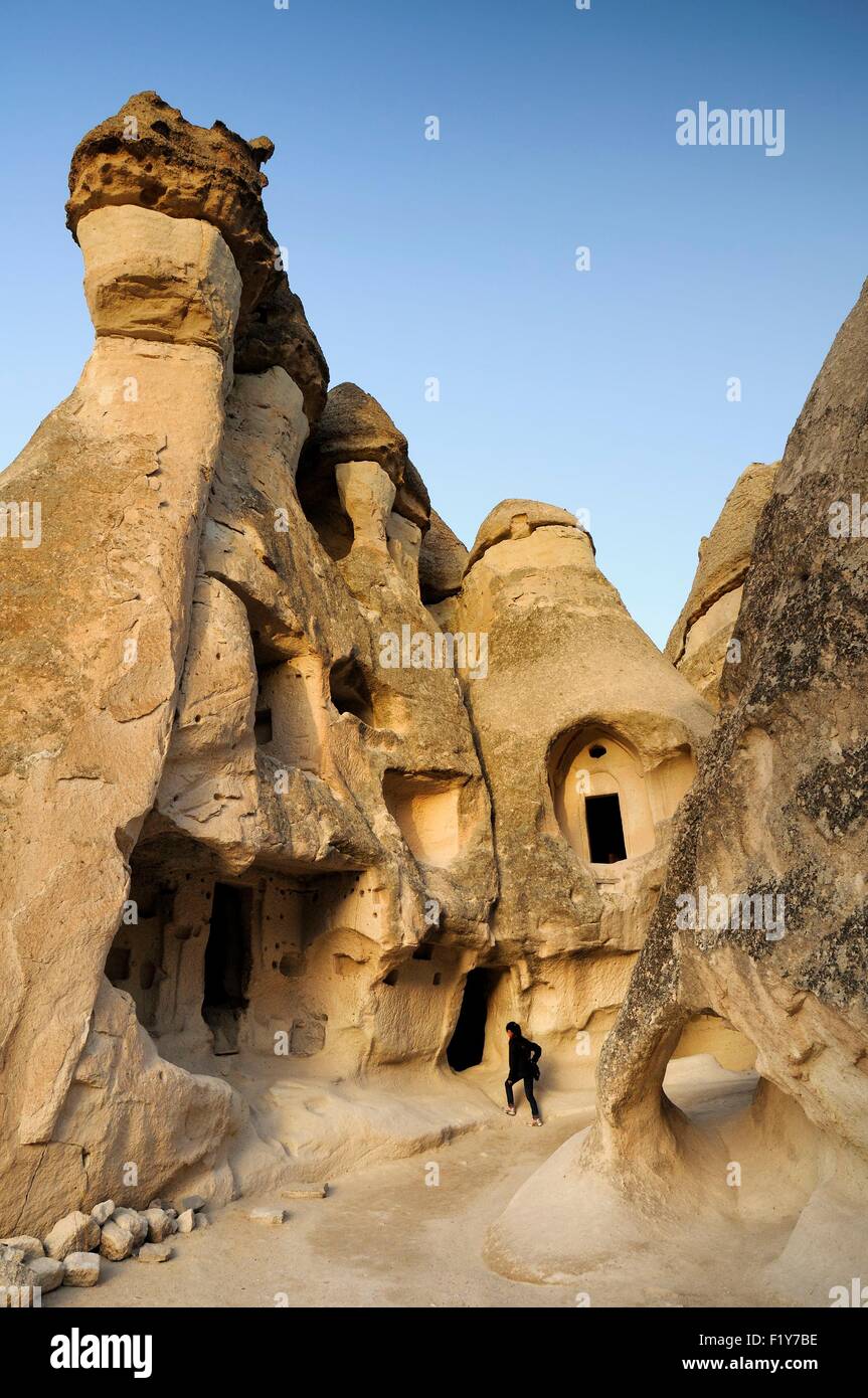 Turchia, Anatolia centrale, Nevsehir Provincia, Cappadocia elencati come patrimonio mondiale dall' UNESCO, Goreme national park, grotta chiesa nei Camini di Fata in Pasabagi, i monaci Valley Foto Stock