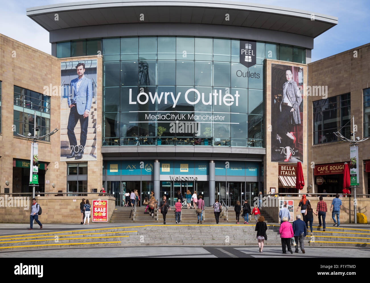 Lowry outlet shopping center a Salford Quays, Manchester, Inghilterra. Regno Unito Foto Stock