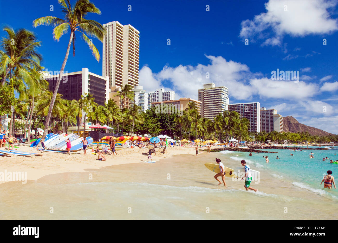La spiaggia di Waikiki a Honolulu Foto Stock