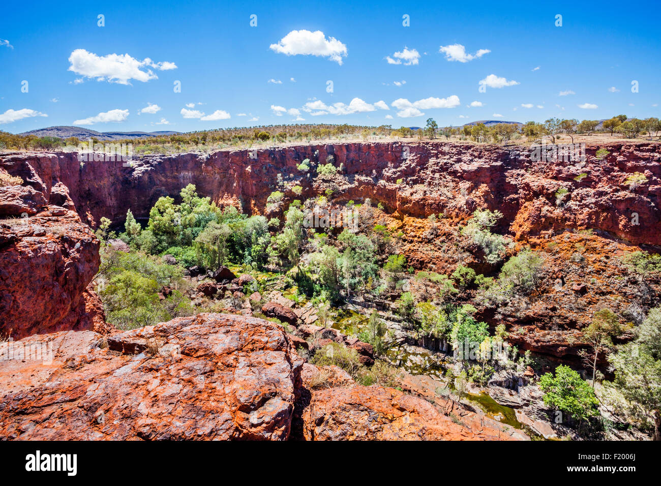 Australia, Australia occidentale, Pilbara, Hamersley Range, Karijini National Park, vista dal cerchio di Dales Gorge Foto Stock