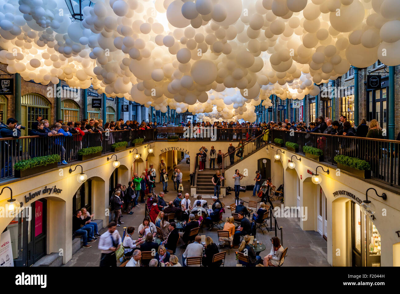 Negozi e ristoranti, Covent Garden di Londra, Inghilterra Foto Stock