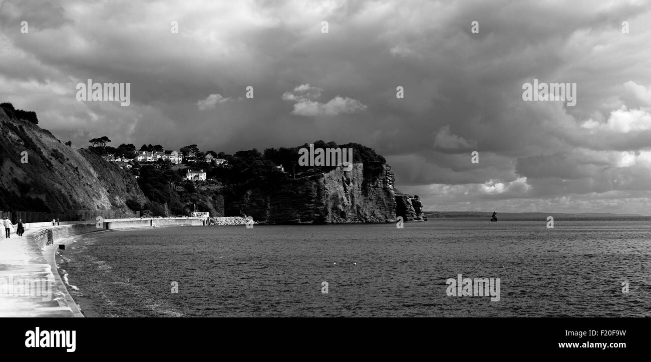 Foro di testa, Holcombe, alla fine del mare Teignmouth parete. Foto Stock