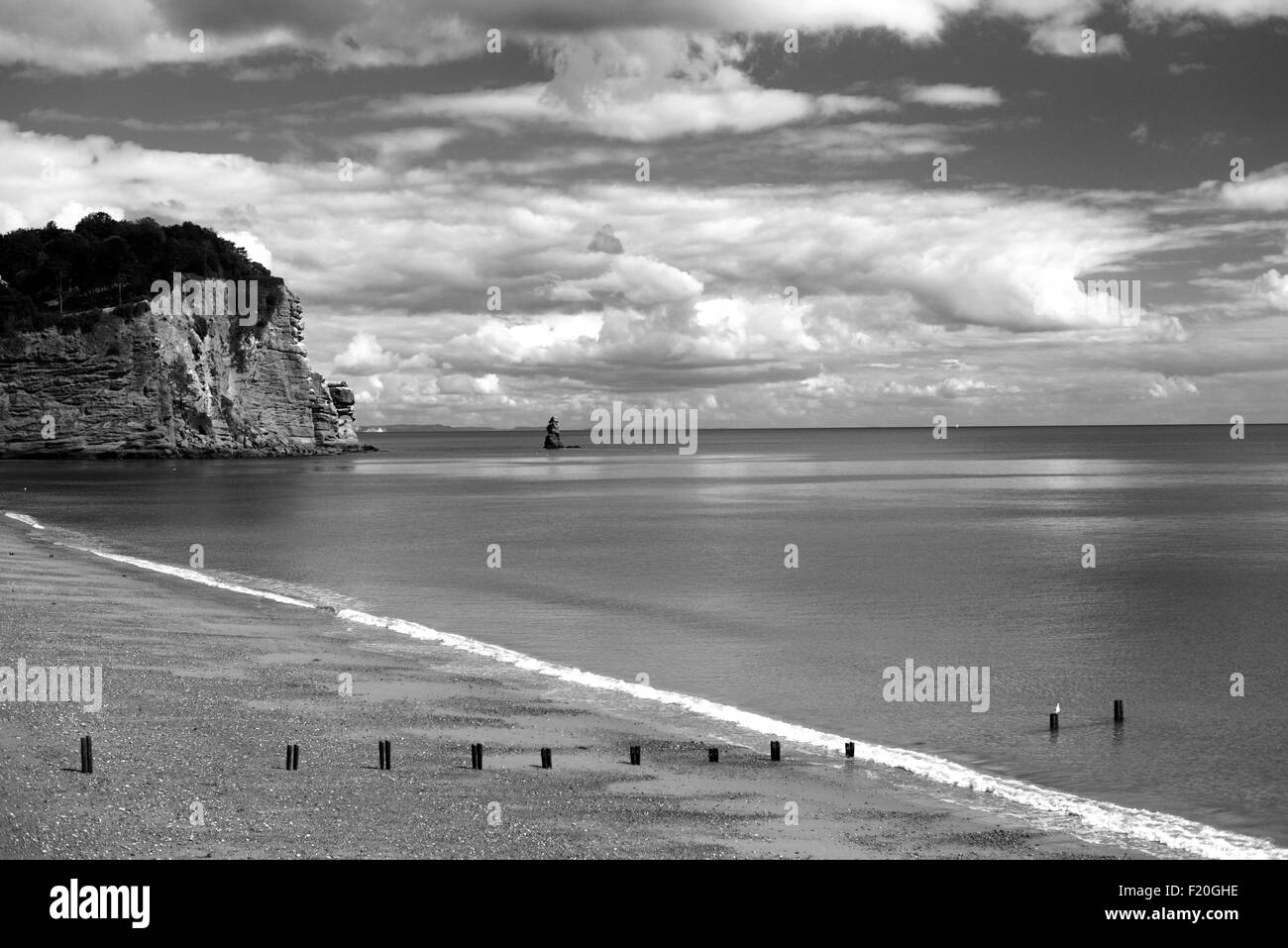 Drammatica cielo sopra il mare in corrispondenza del foro di testa, Holcombe. Foto Stock