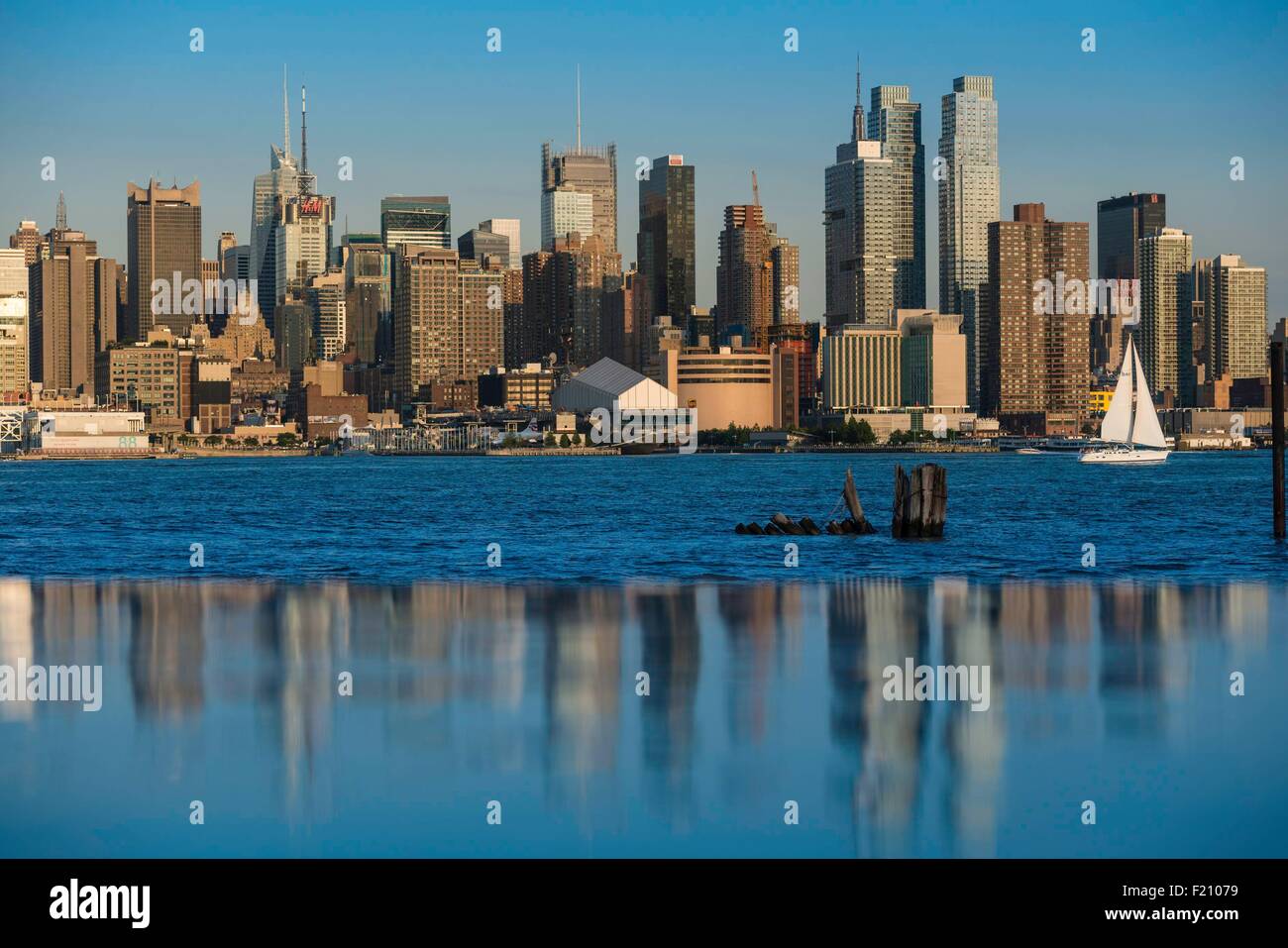 Stati Uniti, New Jersey, Weehawken, 9-11 Memorial, vista di Manhattan Foto Stock