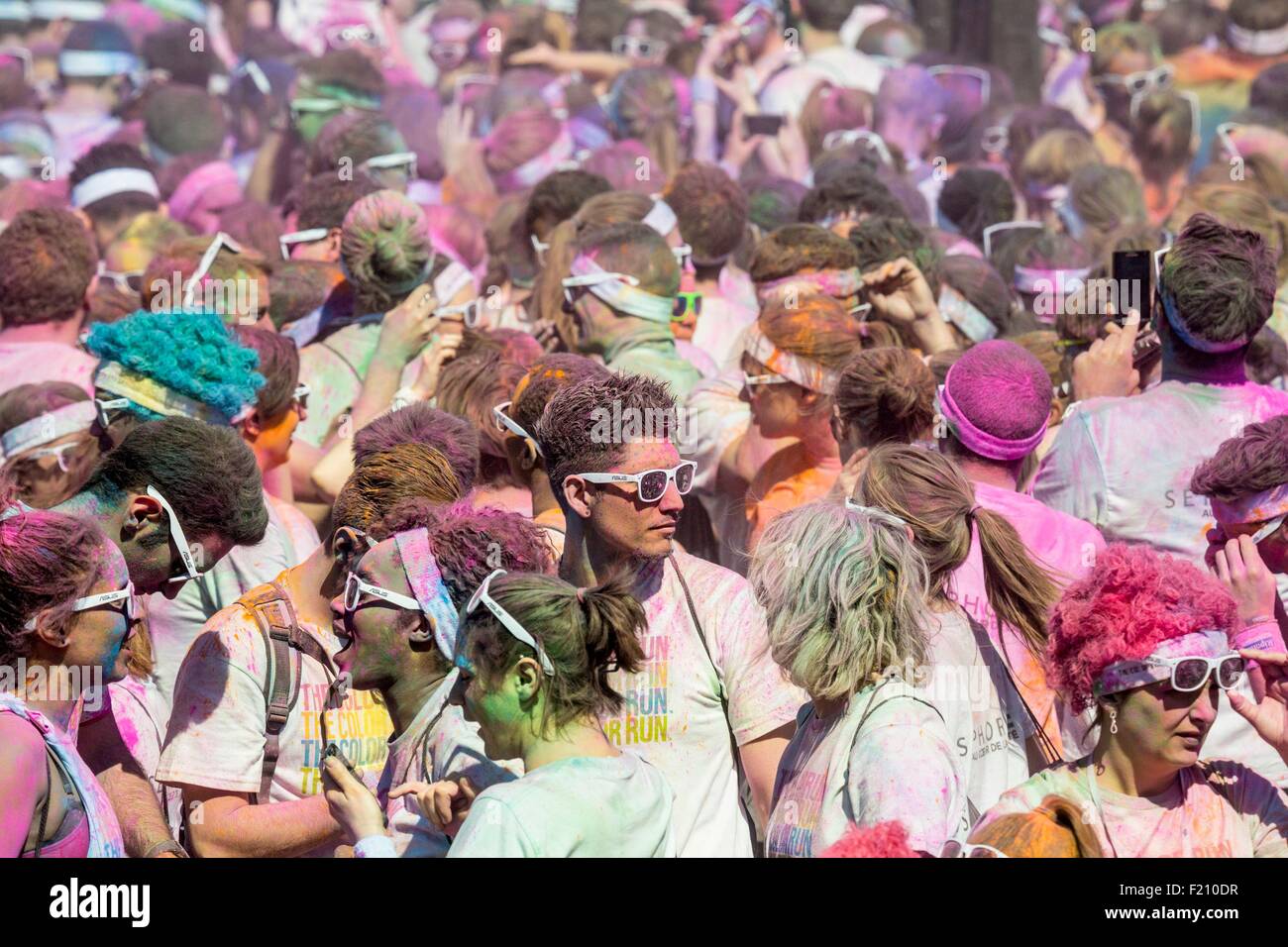 Francia, Parigi, il colore Run è più colorato di 5 km di gara in tutto il mondo, 19/04/2015 Foto Stock