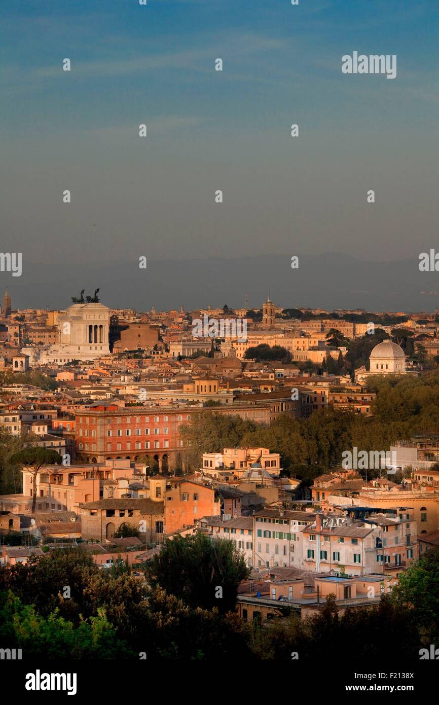 L'Italia, Lazio, Roma, Gianicolo, vista panoramica del centro storico sono classificati come patrimonio mondiale dall' UNESCO Foto Stock