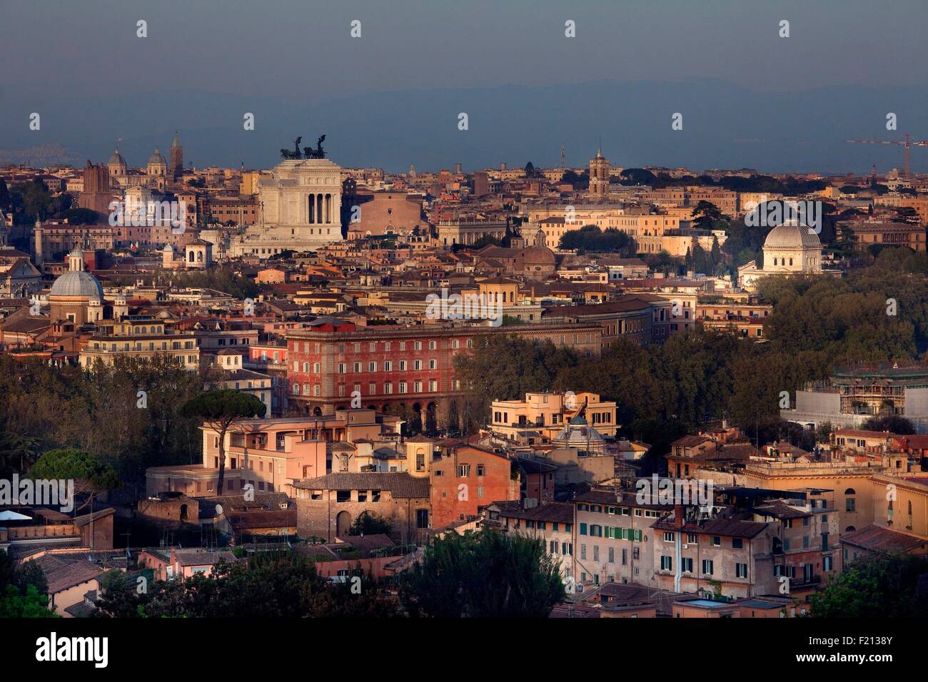 L'Italia, Lazio, Roma, Gianicolo, vista panoramica del centro storico sono classificati come patrimonio mondiale dall' UNESCO Foto Stock