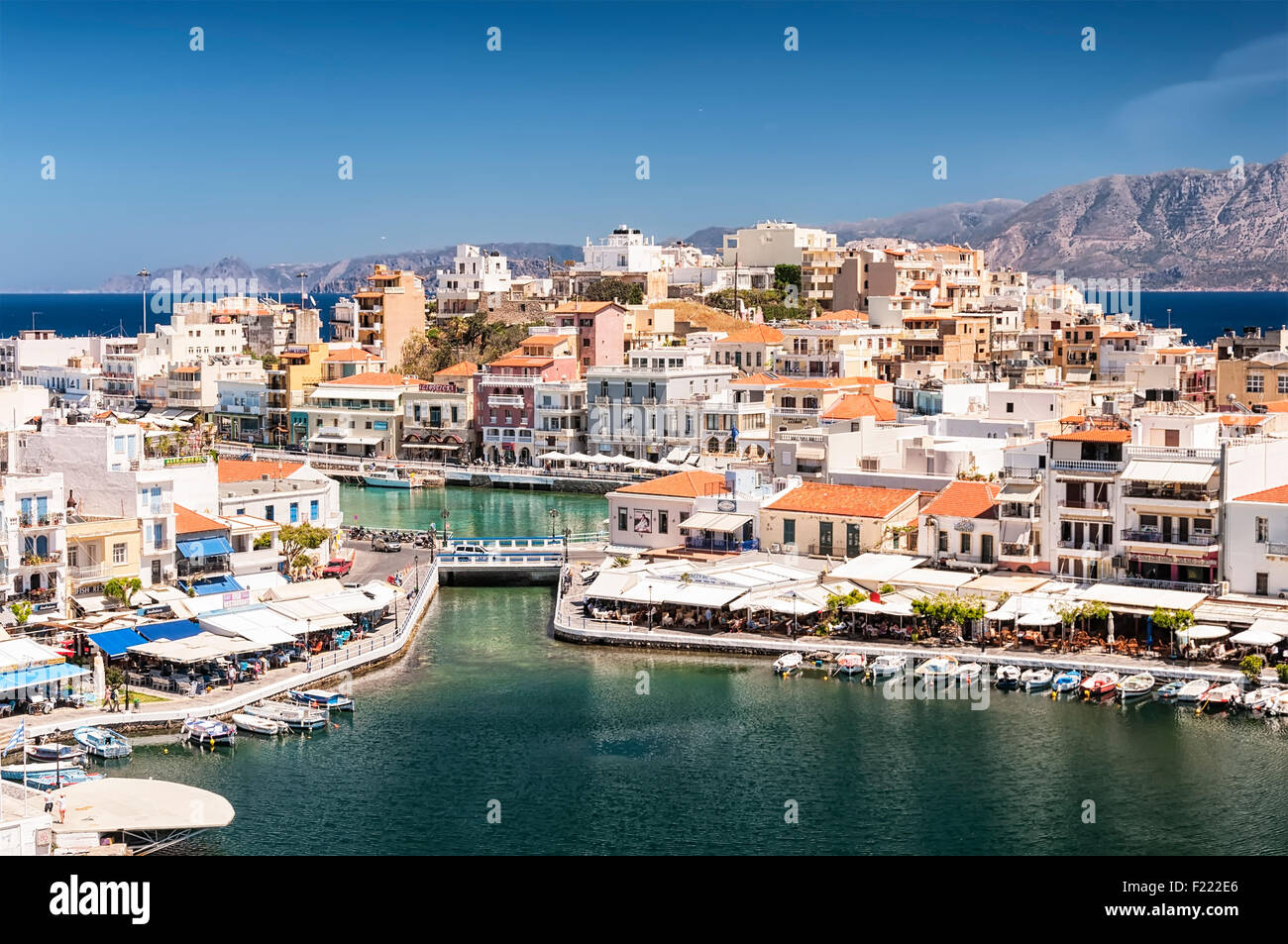 Città balneare di Agios Nikolaos situato sul lato nord-est di Creta, Gree Foto Stock