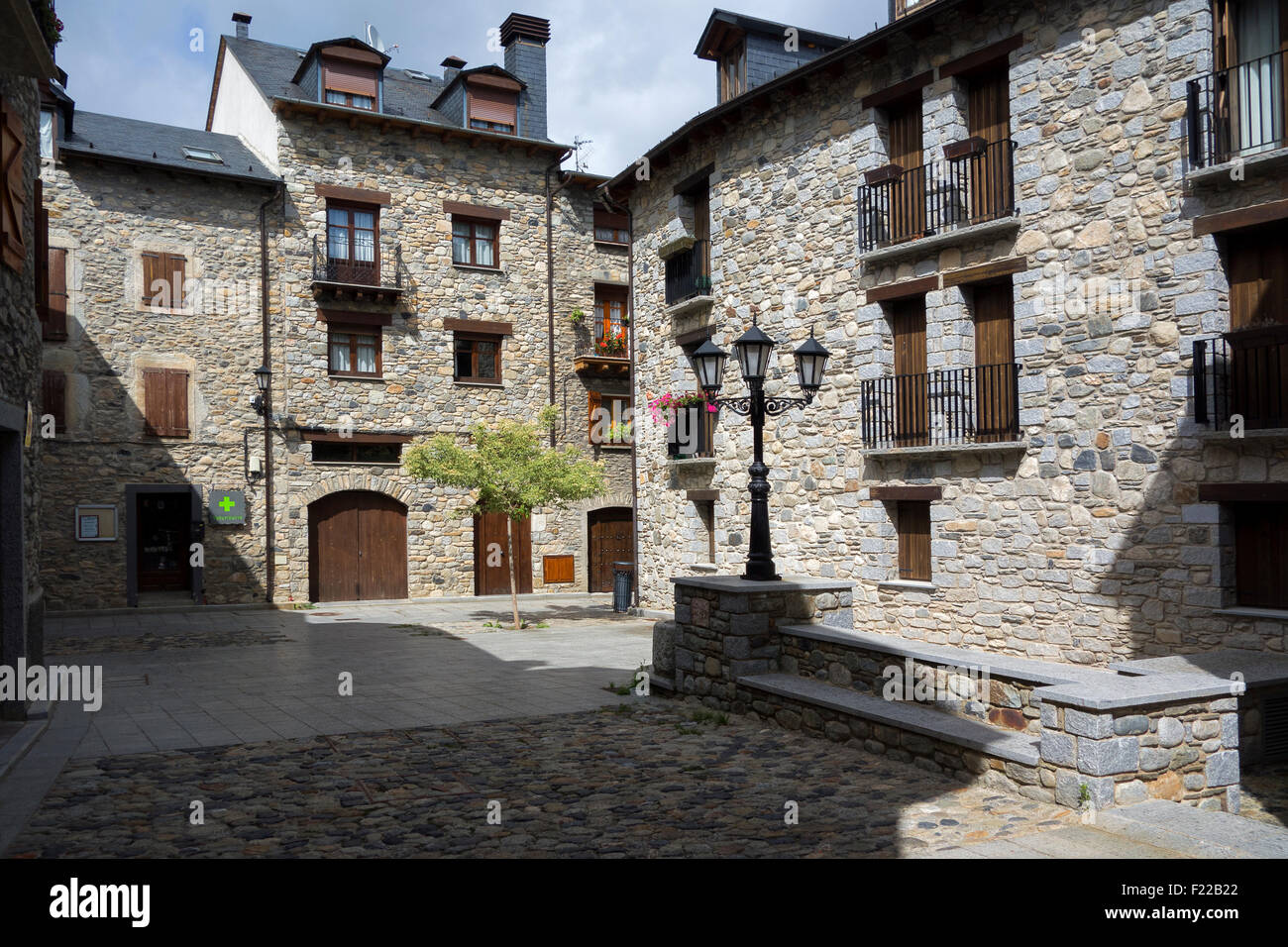 Tradizionali case di pietra. A Benasque. Huesca. Aragón. Spagna Foto Stock