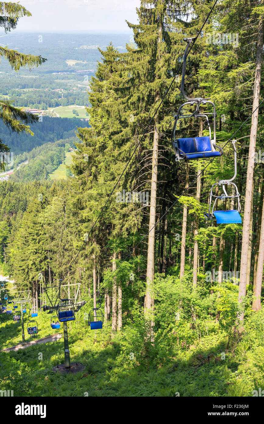 Immagine di una seggiovia in mountain Blomberg in Baviera Alpi Germania in estate Foto Stock