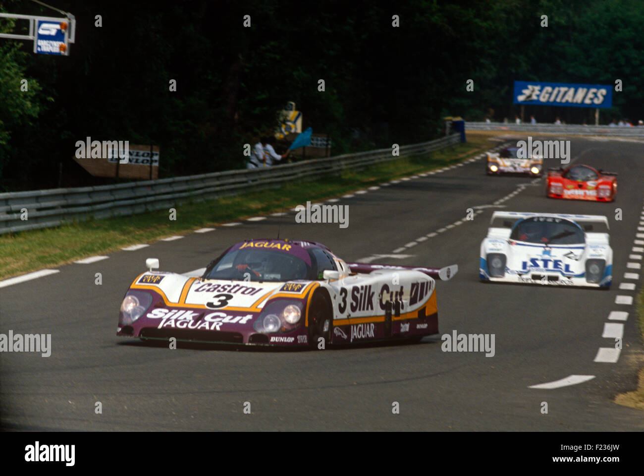John Watson, Raul Boesel e Henri Pescarolo Jaguar XJR-9 LM, Le Mans 12 Giugno 1988 Foto Stock