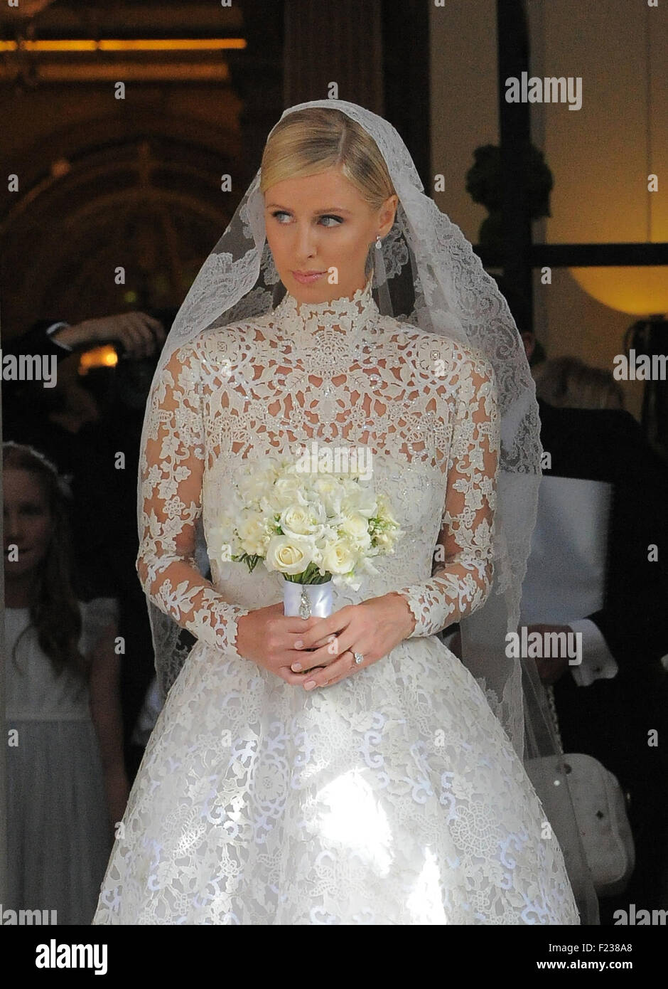 Nicky Hilton lascia il Claridge sul percorso per il suo matrimonio a Kensington Palace. Londra. Regno Unito con: Nicky Hilton dove: Londra, Regno Unito quando: 10 Lug 2015 Foto Stock