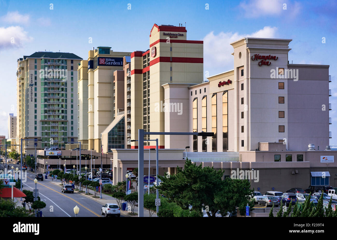 Alberghi lungo Atlantic Avenue in Virginia Beach, Virginia, Stati Uniti d'America Foto Stock