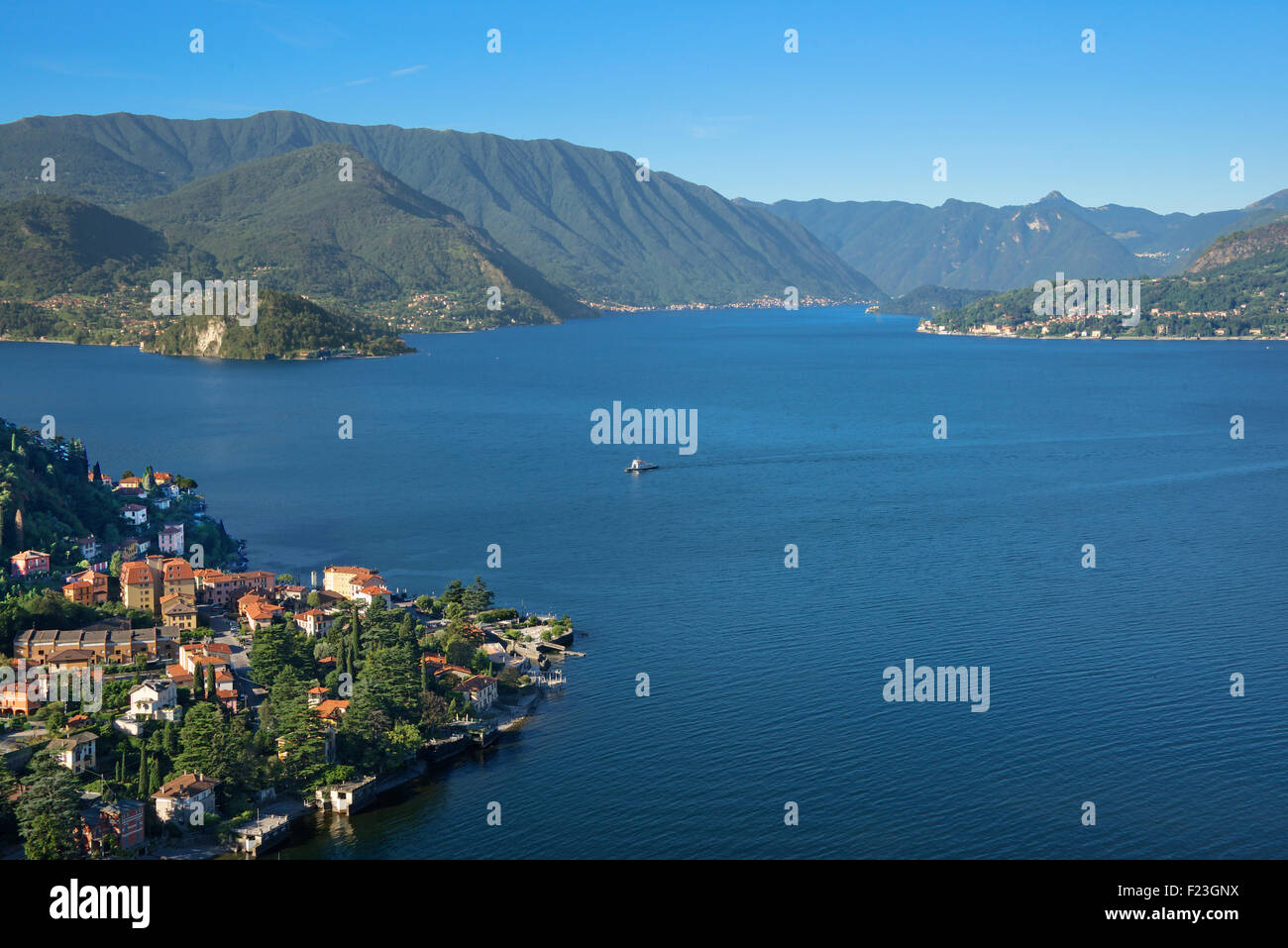 Vista aerea del Lago di Como e Veranna lombardia italia Foto Stock