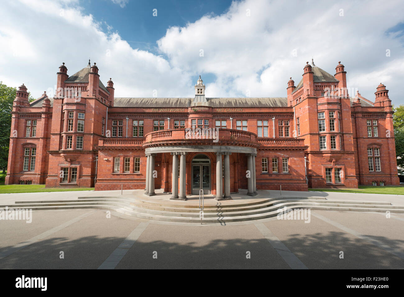 Il recentemente rinnovato Whitworth Art Gallery si trova sulla strada di Oxford campus dell Università di Manchester. Foto Stock