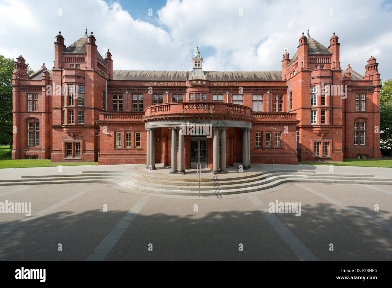Il recentemente rinnovato Whitworth Art Gallery si trova sulla strada di Oxford campus dell Università di Manchester. Foto Stock