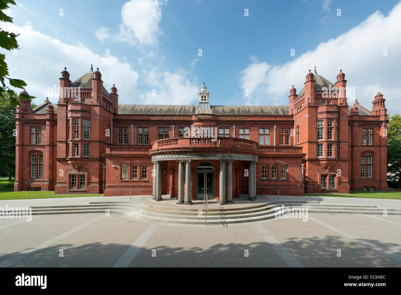 Il recentemente rinnovato Whitworth Art Gallery si trova sulla strada di Oxford campus dell Università di Manchester. Foto Stock
