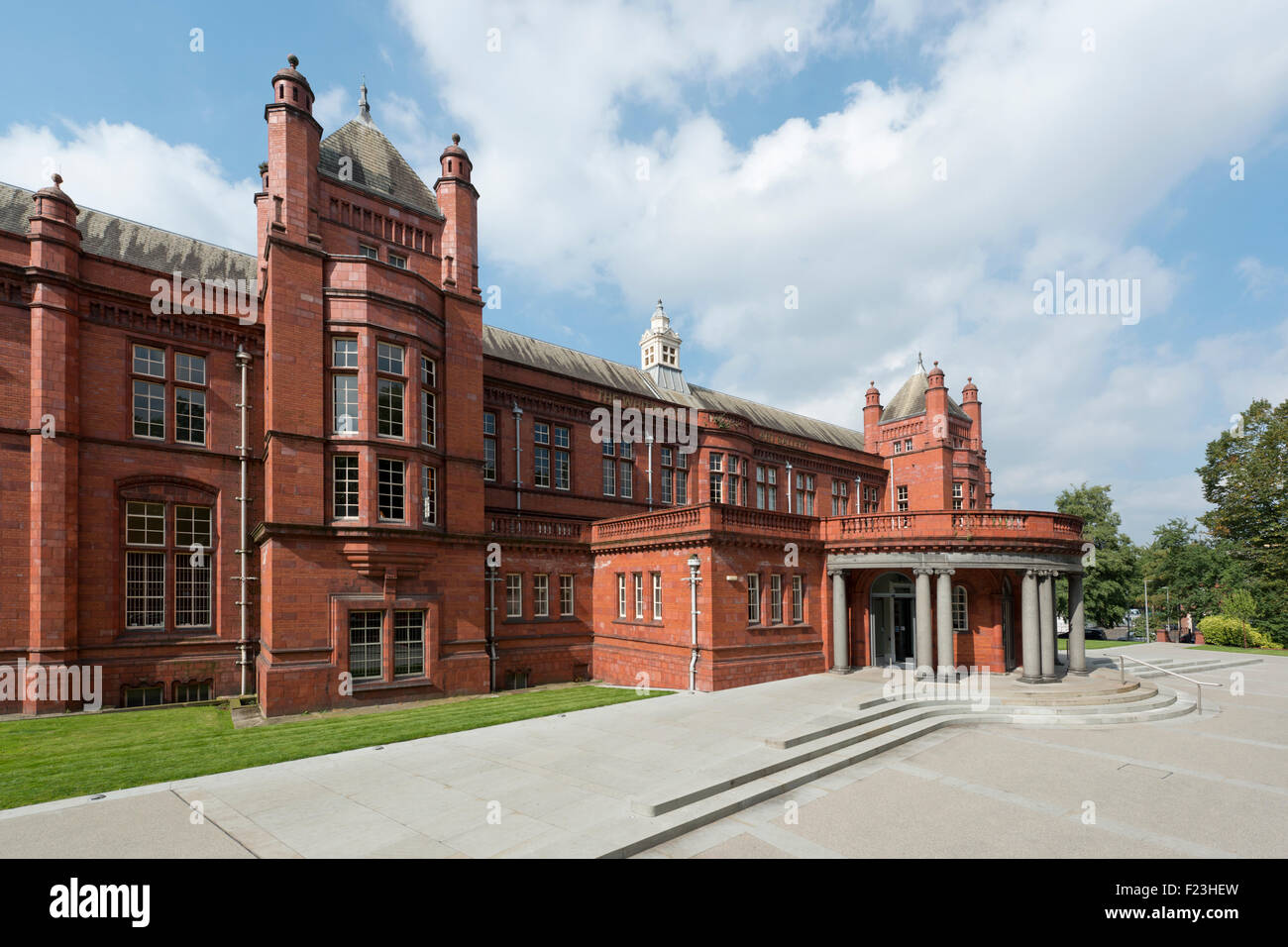 Il recentemente rinnovato Whitworth Art Gallery si trova sulla strada di Oxford campus dell Università di Manchester. Foto Stock