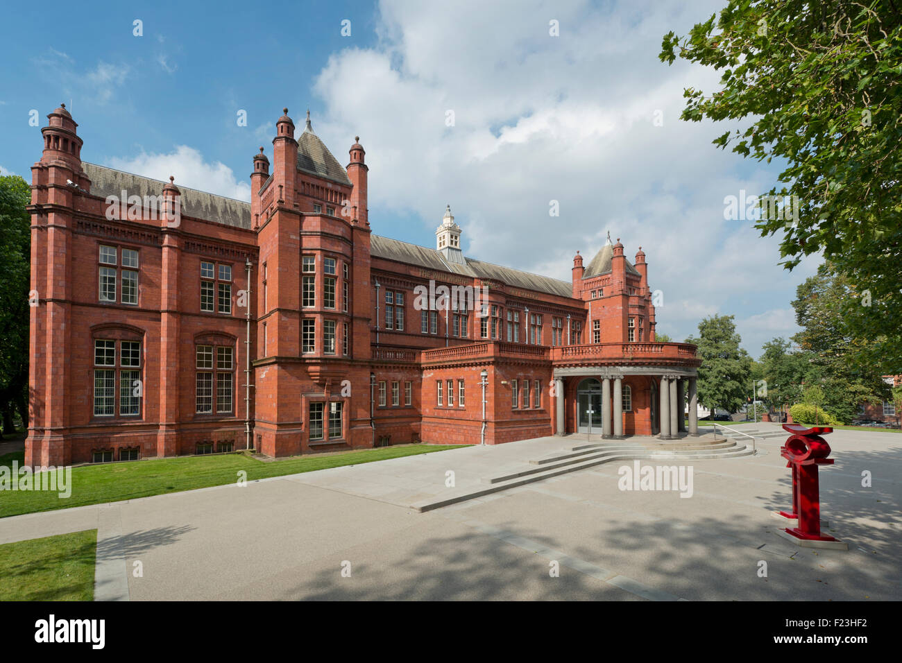 Il recentemente rinnovato Whitworth Art Gallery si trova sulla strada di Oxford campus dell Università di Manchester. Foto Stock