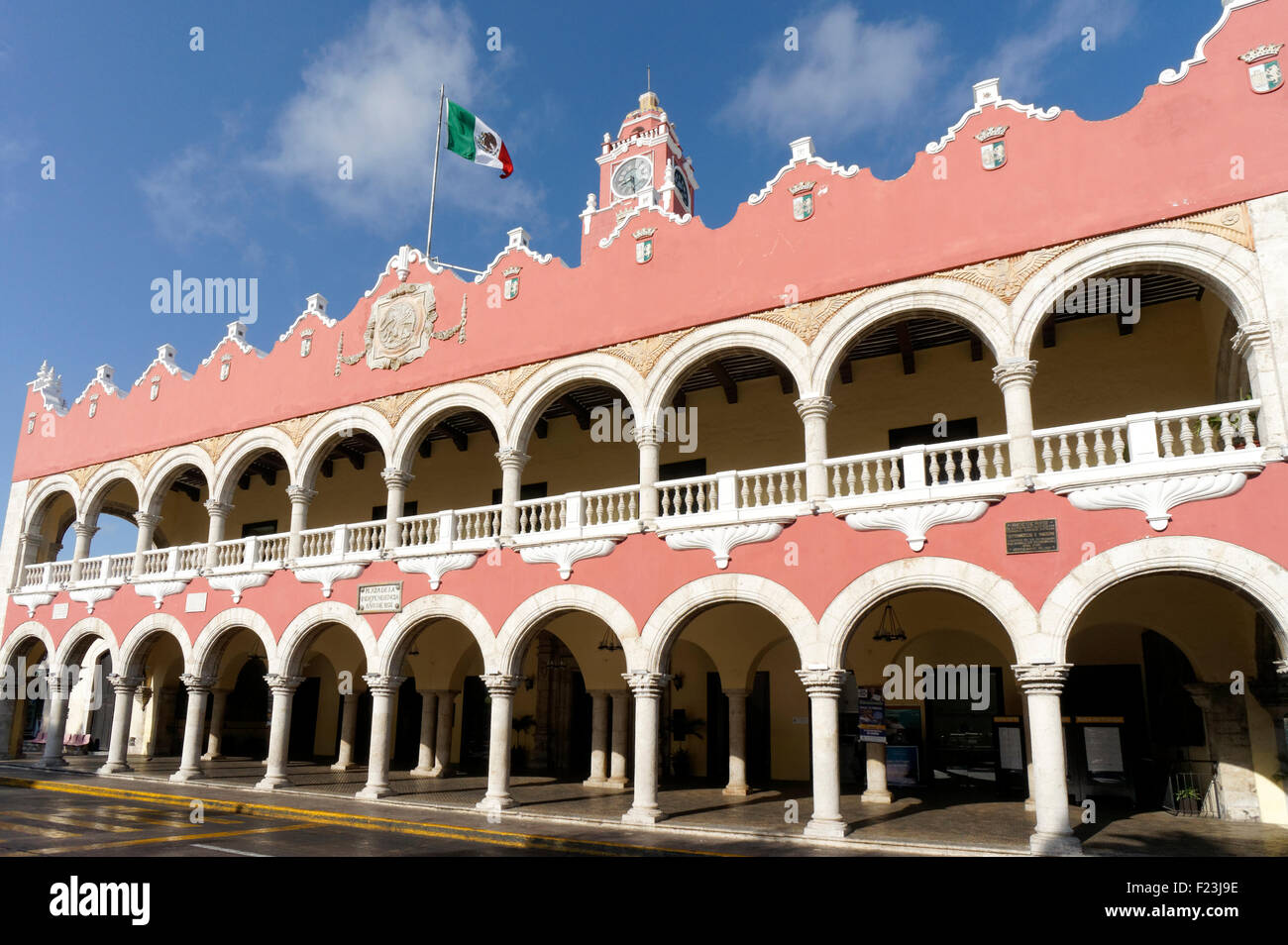 Il Palazzo Comunale o Palazzo Comunale sulla Plaza Grande di Merida, Messico Foto Stock