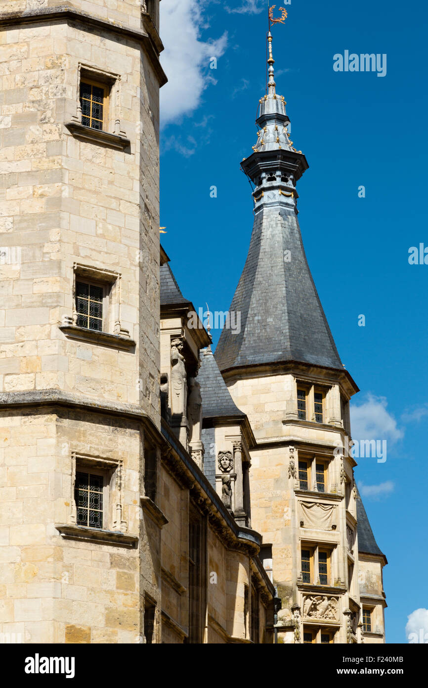 Il Palazzo dei Duchi, Nevers, Nièvre, Francia Foto Stock