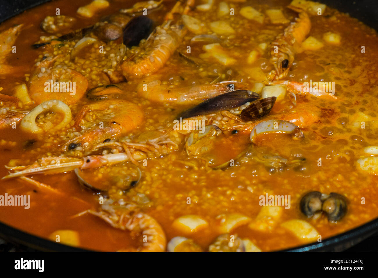 Tipico spagnolo paella di frutti di mare Foto Stock