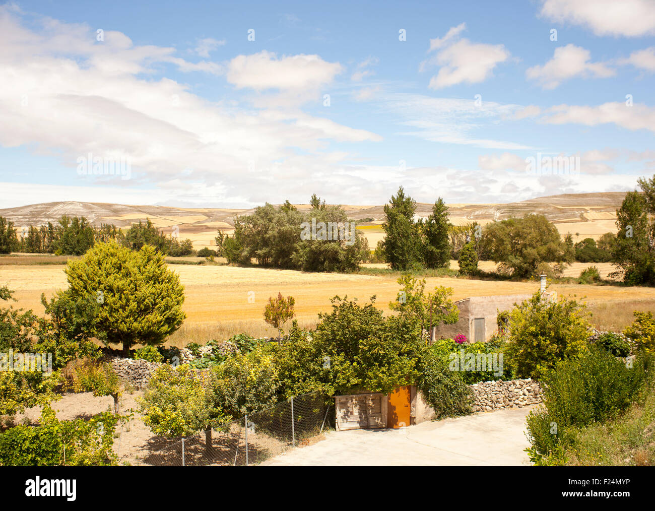 Vista di una fattoria nella campagna spagnola Foto Stock