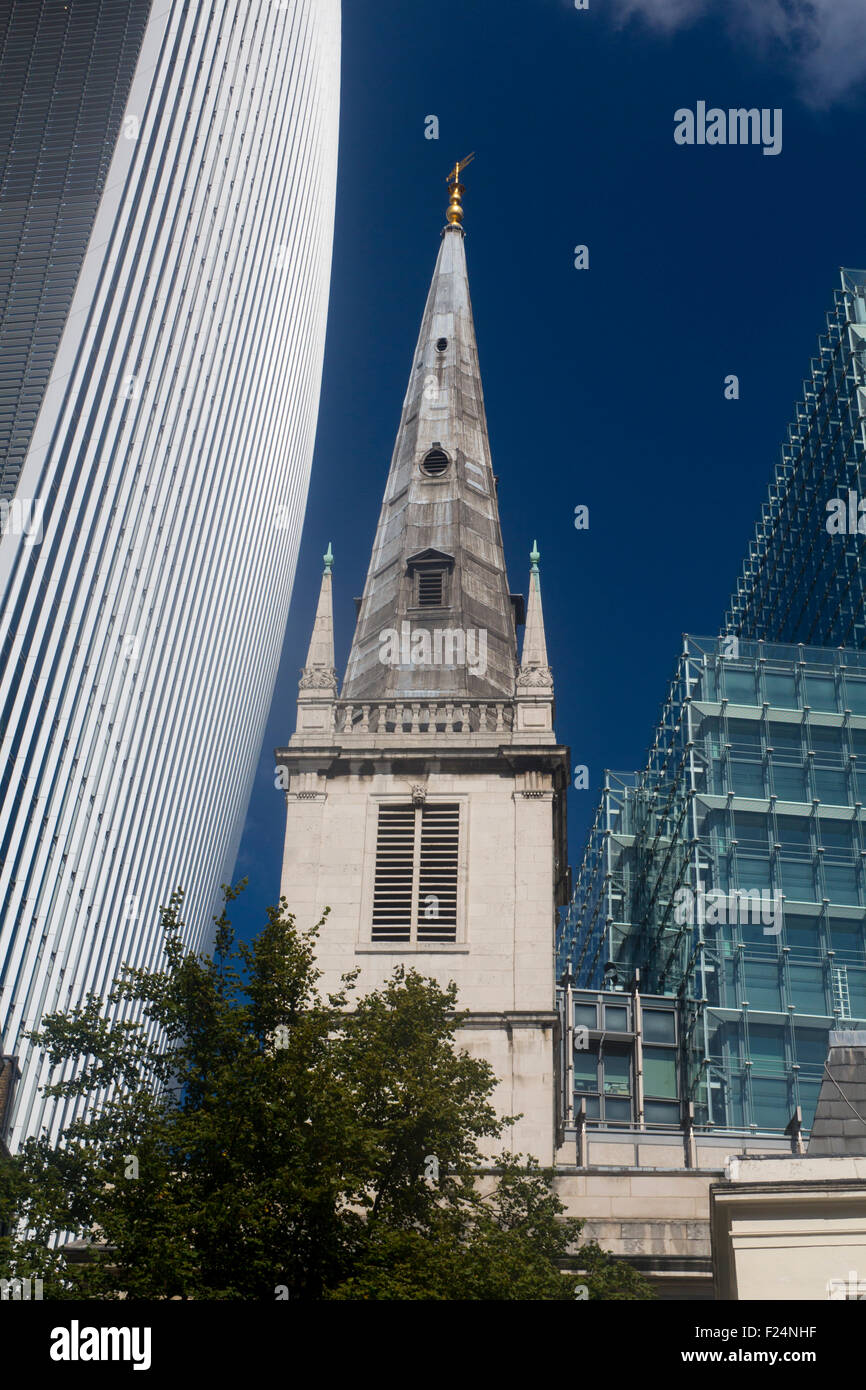 St MArgaret Pattens chiesa e walkie talkie 20 Fenchurch Street edificio grattacielo Eastcheap città di Londra Inghilterra REGNO UNITO Foto Stock
