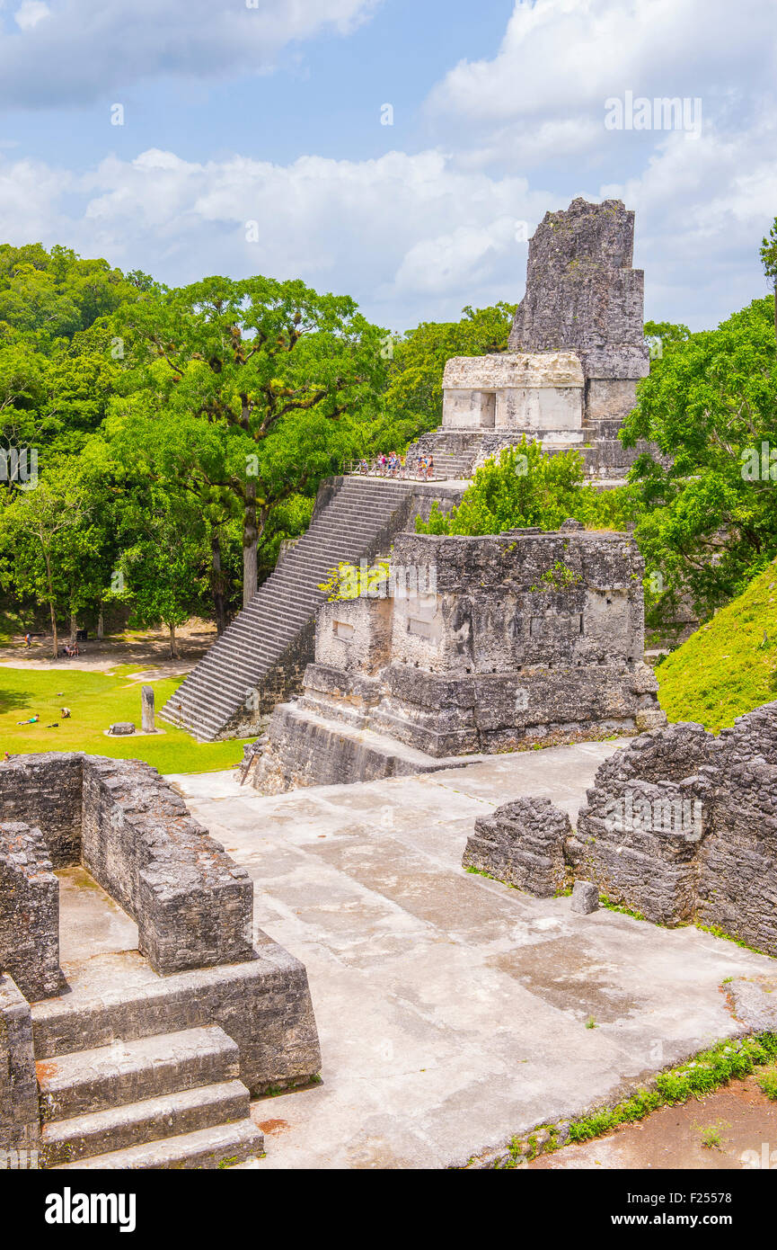Il sito archeologico del pre-colombiana civiltà Maya nel Parco Nazionale di Tikal, Guatemala Foto Stock