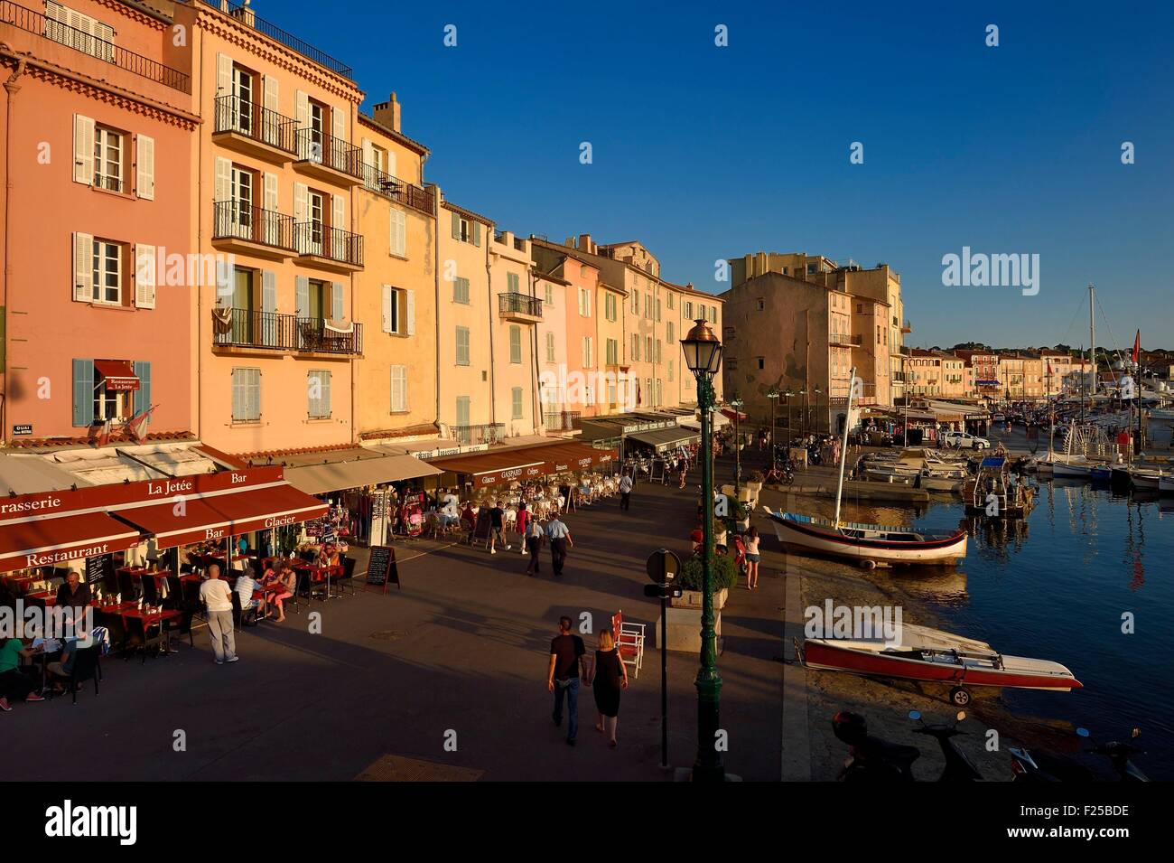 Francia, Var, Saint-Tropez, il porto e la banchina FrΘdΘric Mistral Foto Stock