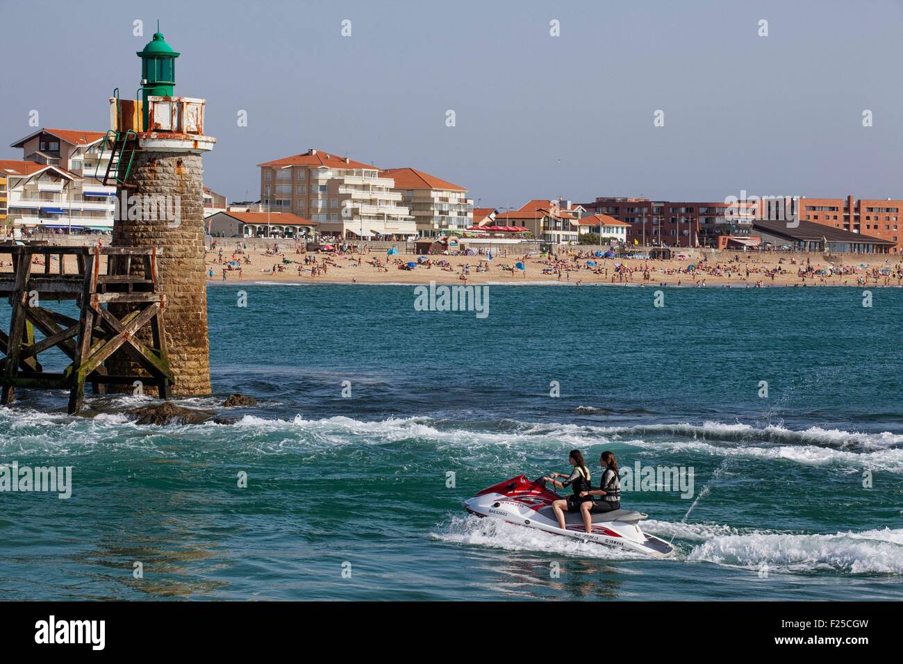 Francia, Landes, Golfo di Biscaglia, Capbreton, ingresso del canale di Hossegor Foto Stock