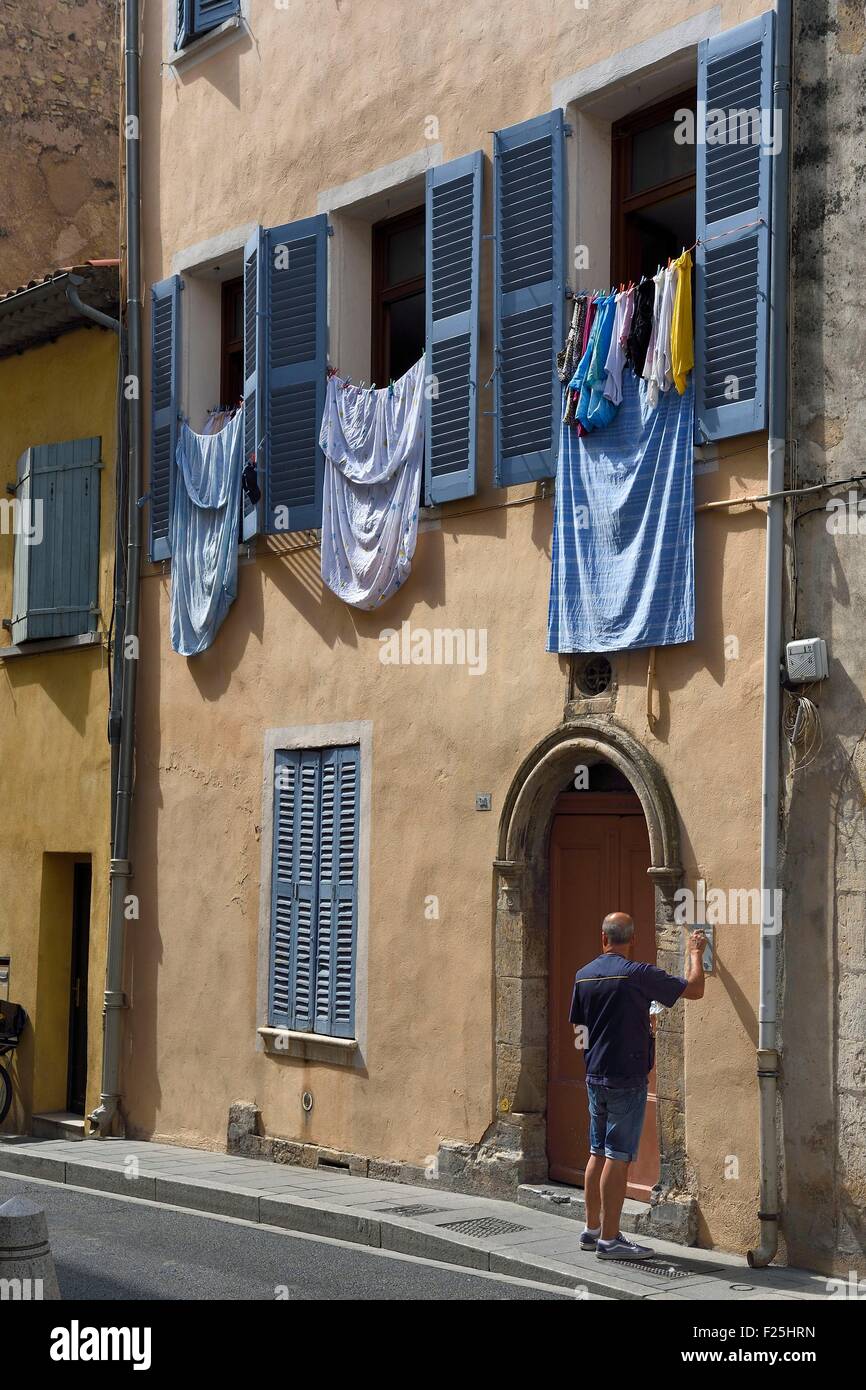 Francia, Var, Draguignan, edificio porta in rue de l'Osservanza Foto Stock