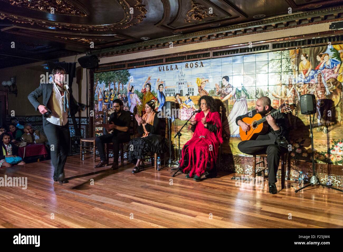 Spagna, Madrid, nel quartiere di las Huertas, spettacolo di Flamenco a Villa Rosa Foto Stock