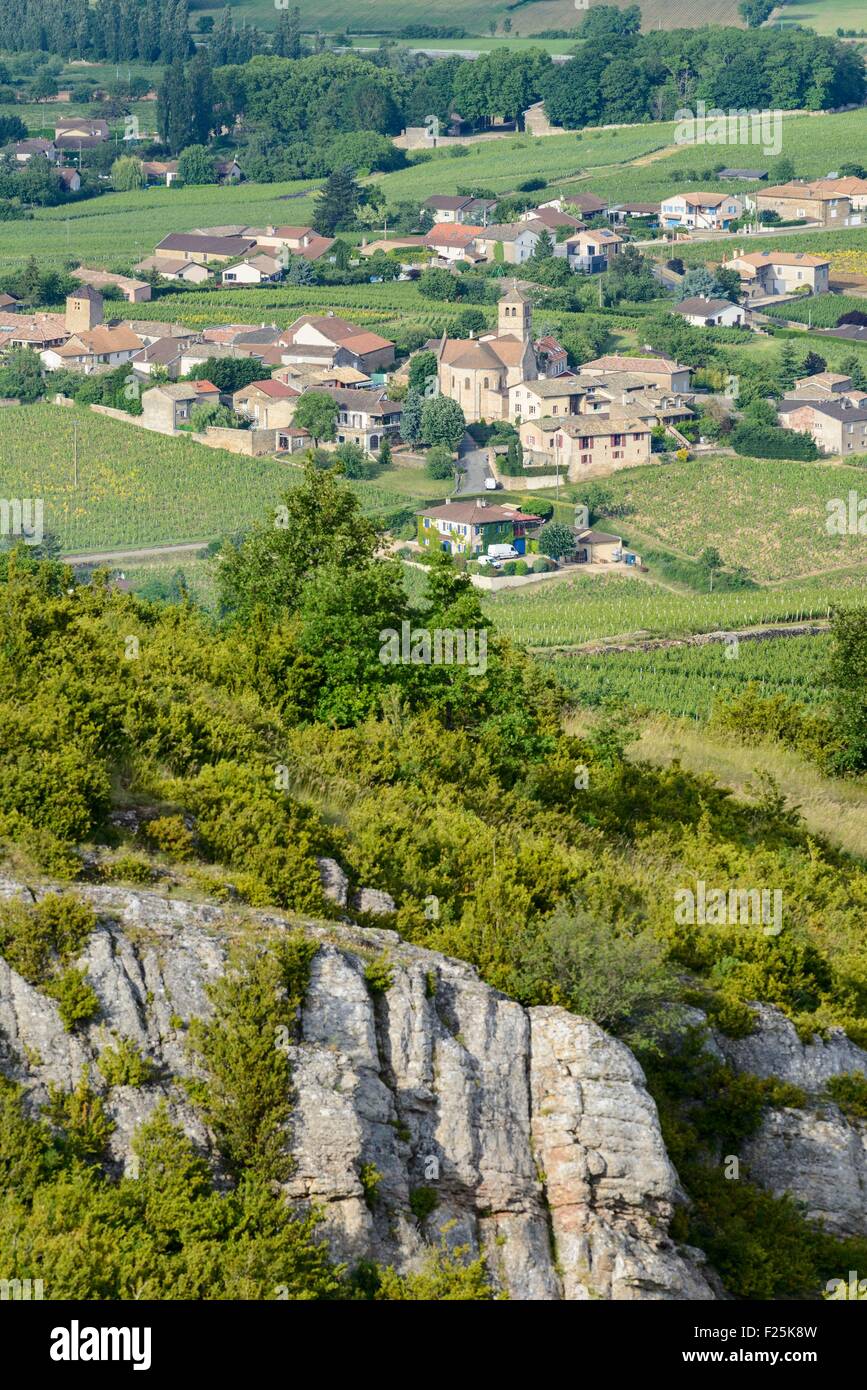 Francia, Saône et Loire, frazioni di Solutre Pouilly, Davaye village, vista dalla cima della Roccia Solutre Foto Stock
