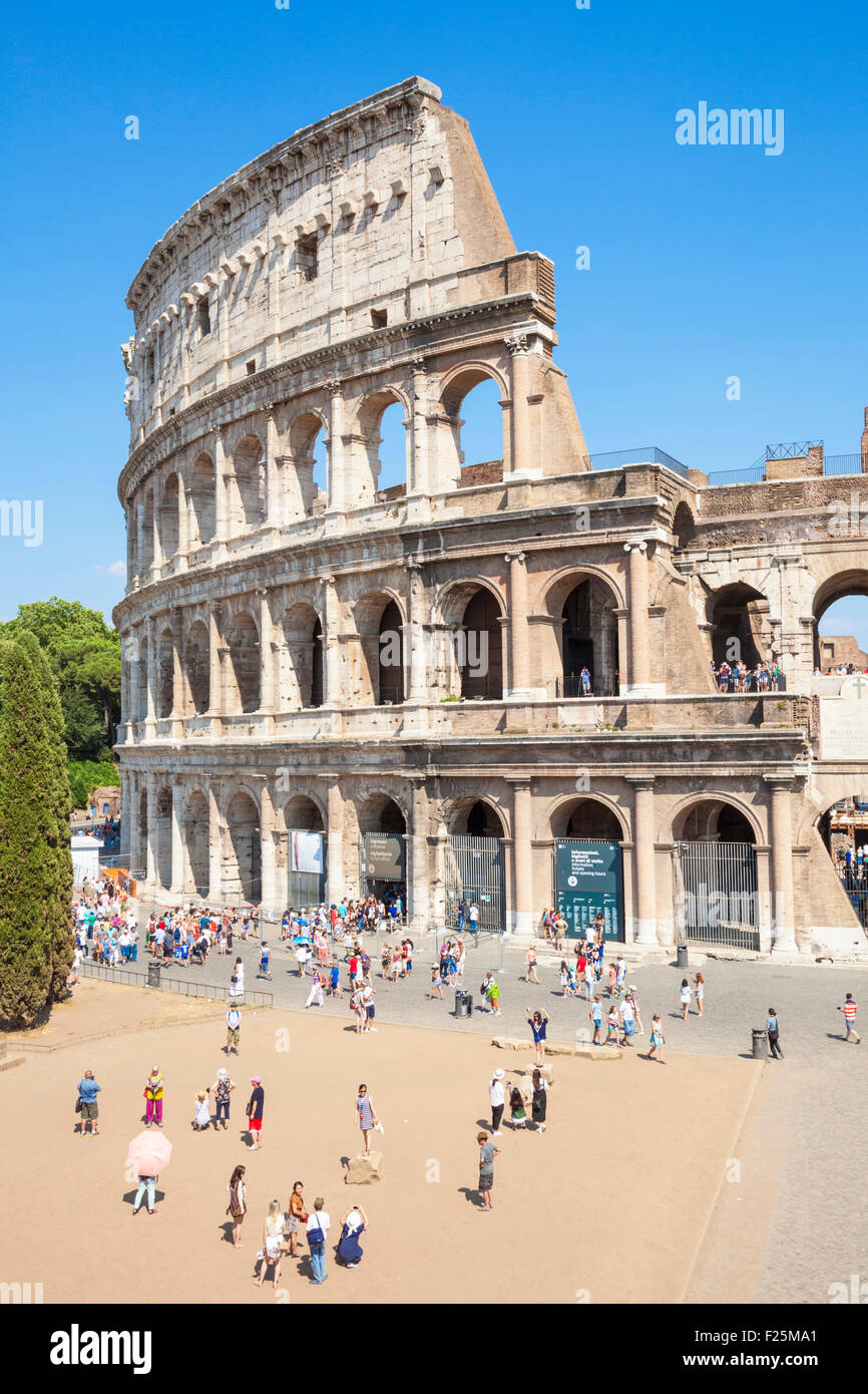 Roma Colosseo o Anfiteatro Flavio Roma Lazio Italia Europa UE Foto Stock