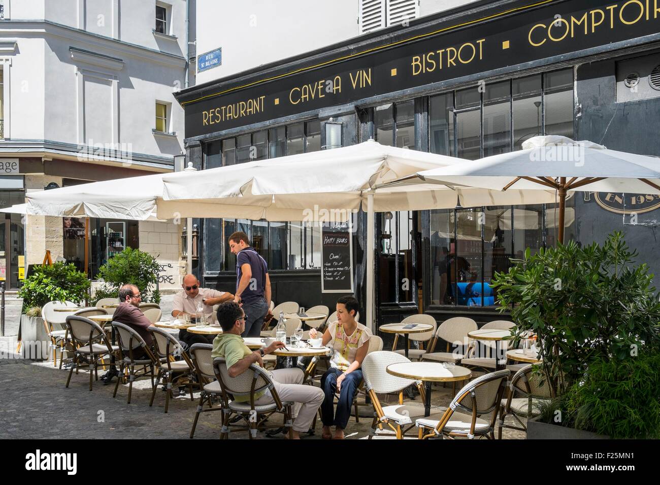 Francia, Parigi, Saint Blaise distretto, rue Sainte Blaise Foto Stock