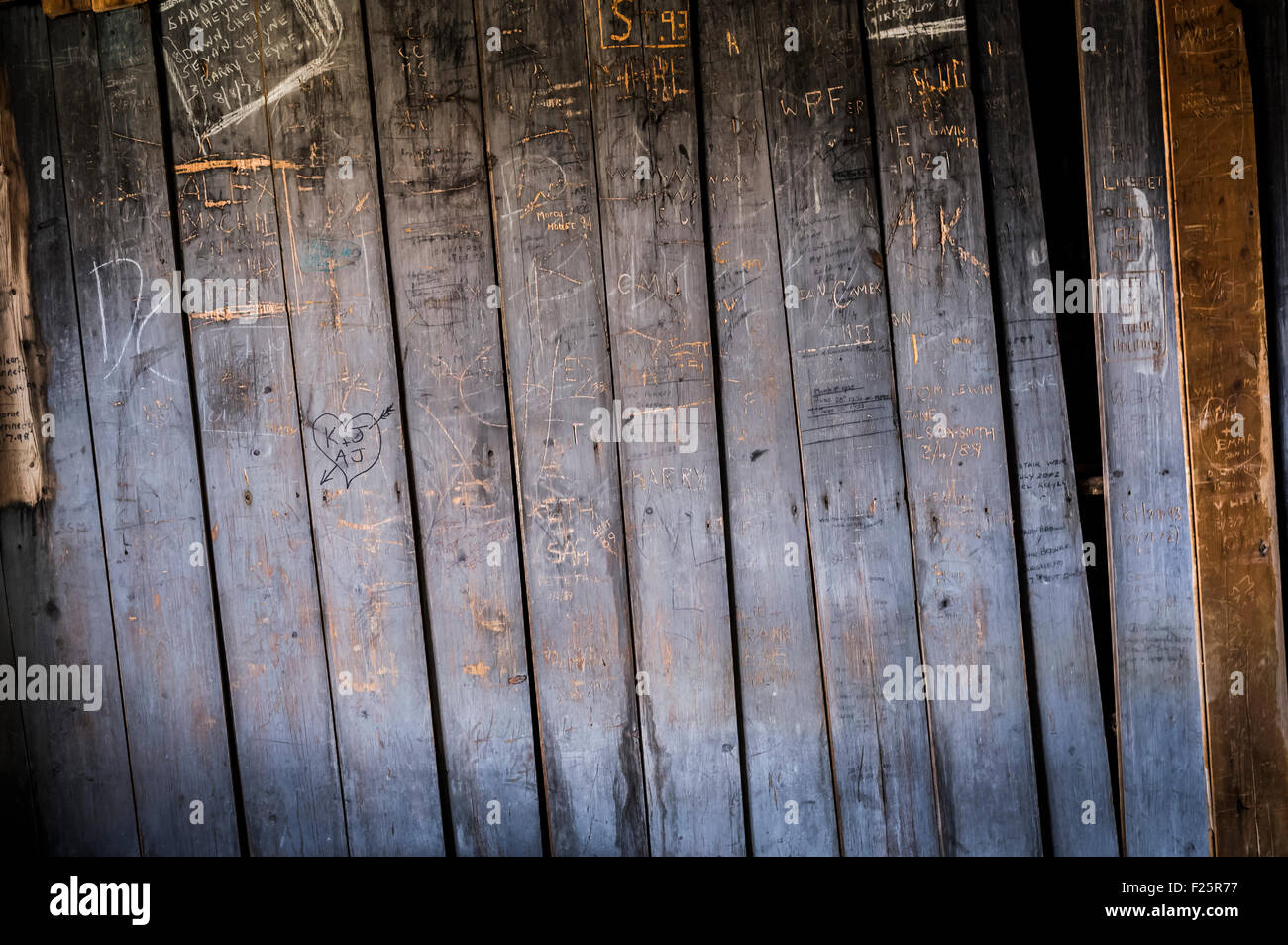 Bothy interno, un'Chailleach, Monadhliath Hills, Scotland, Regno Unito Foto Stock