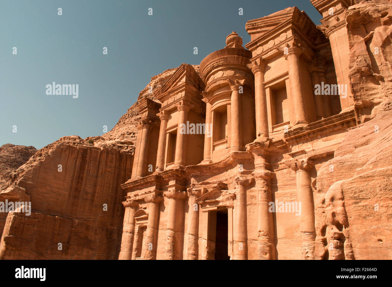 Il monastero di Petra, Giordania Foto Stock