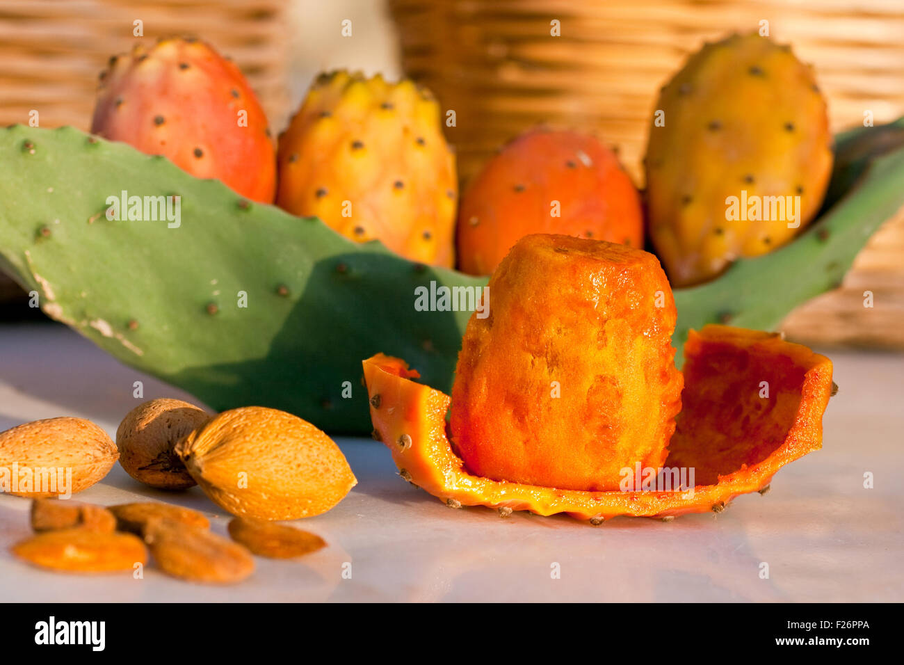 Siciliano fresco pelato ficodindia Foto Stock