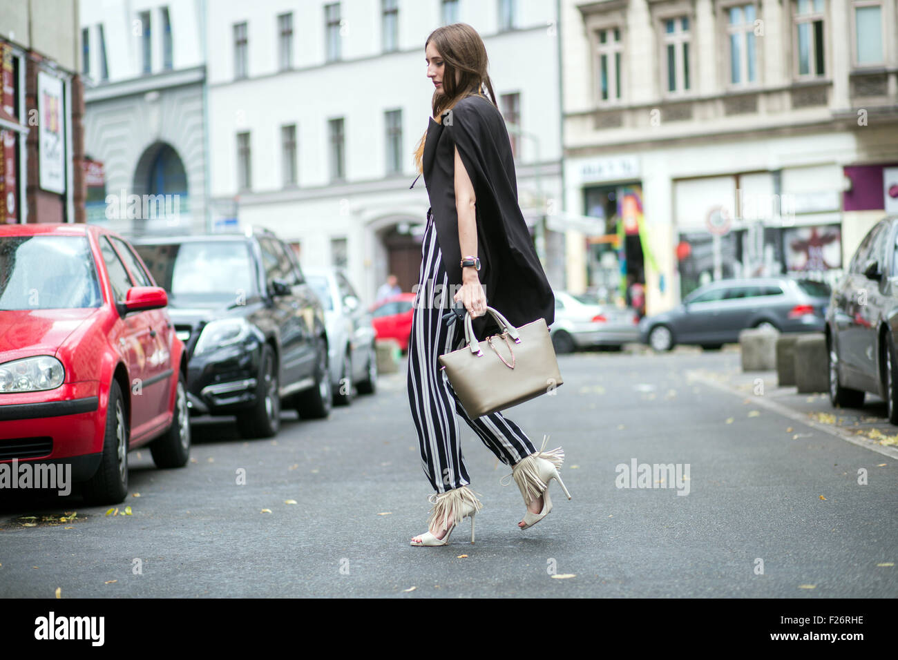 Mercedes-Benz Fashion Week Berlin Primavera/Estate 2016 - dotato di street style®: Lisa Dove: Berlino, Germania Quando: 10 Lug 2015 Foto Stock