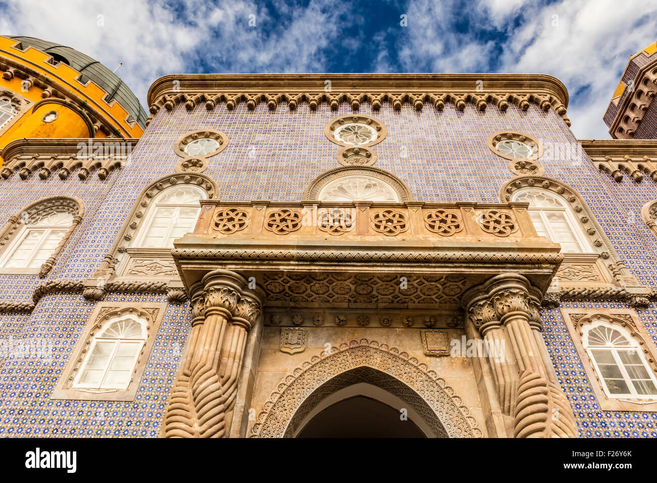 Palazzo di Pena, o 'Castelo da Pena' come è più comunemente noto, Portogallo, Sintra. Foto Stock