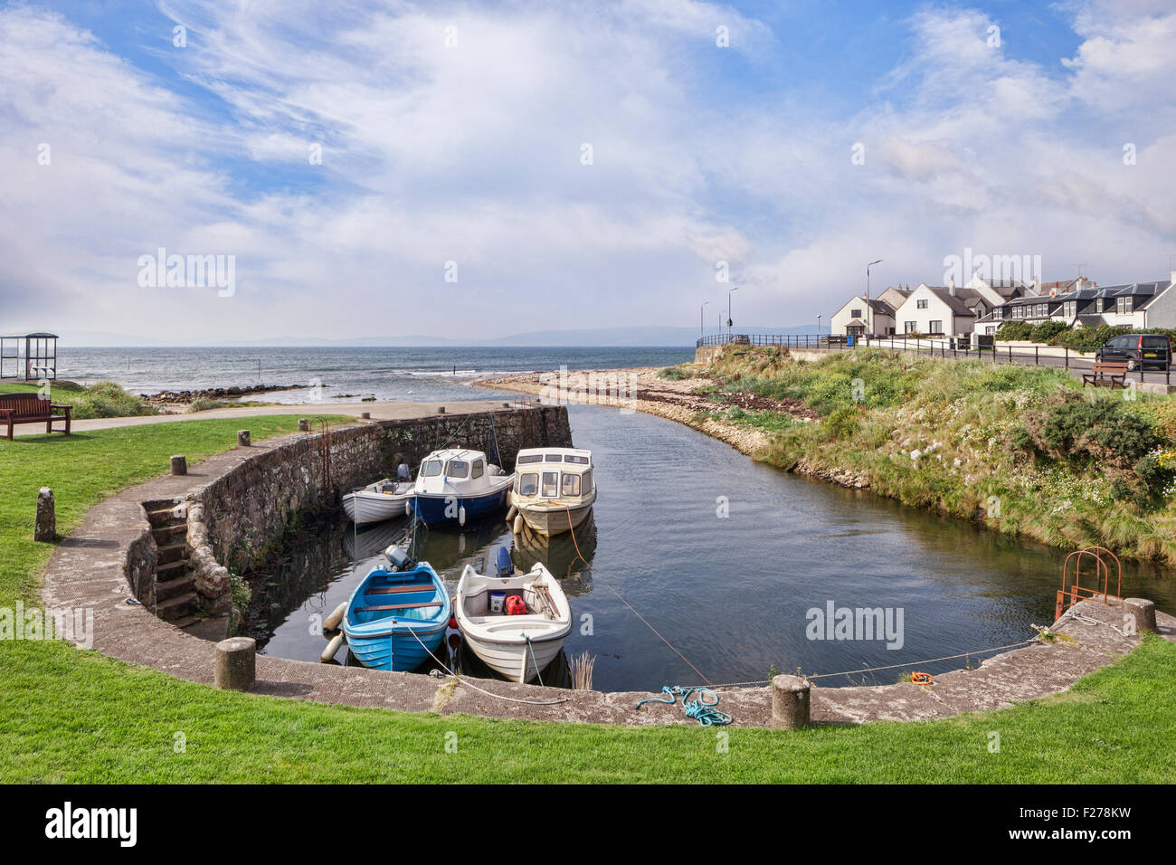 Il porto di Blackwaterfoot sull'isola di Arran, North Ayrshire, in Scozia. Foto Stock
