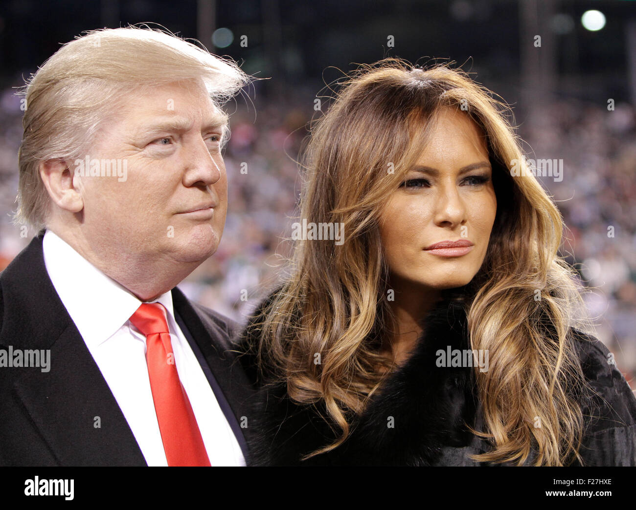 Donald Trump e la moglie Melania Trump in una partita di calcio a MetLife Stadium il 13 novembre 2011 in East Rutherford, New Jersey. Foto Stock