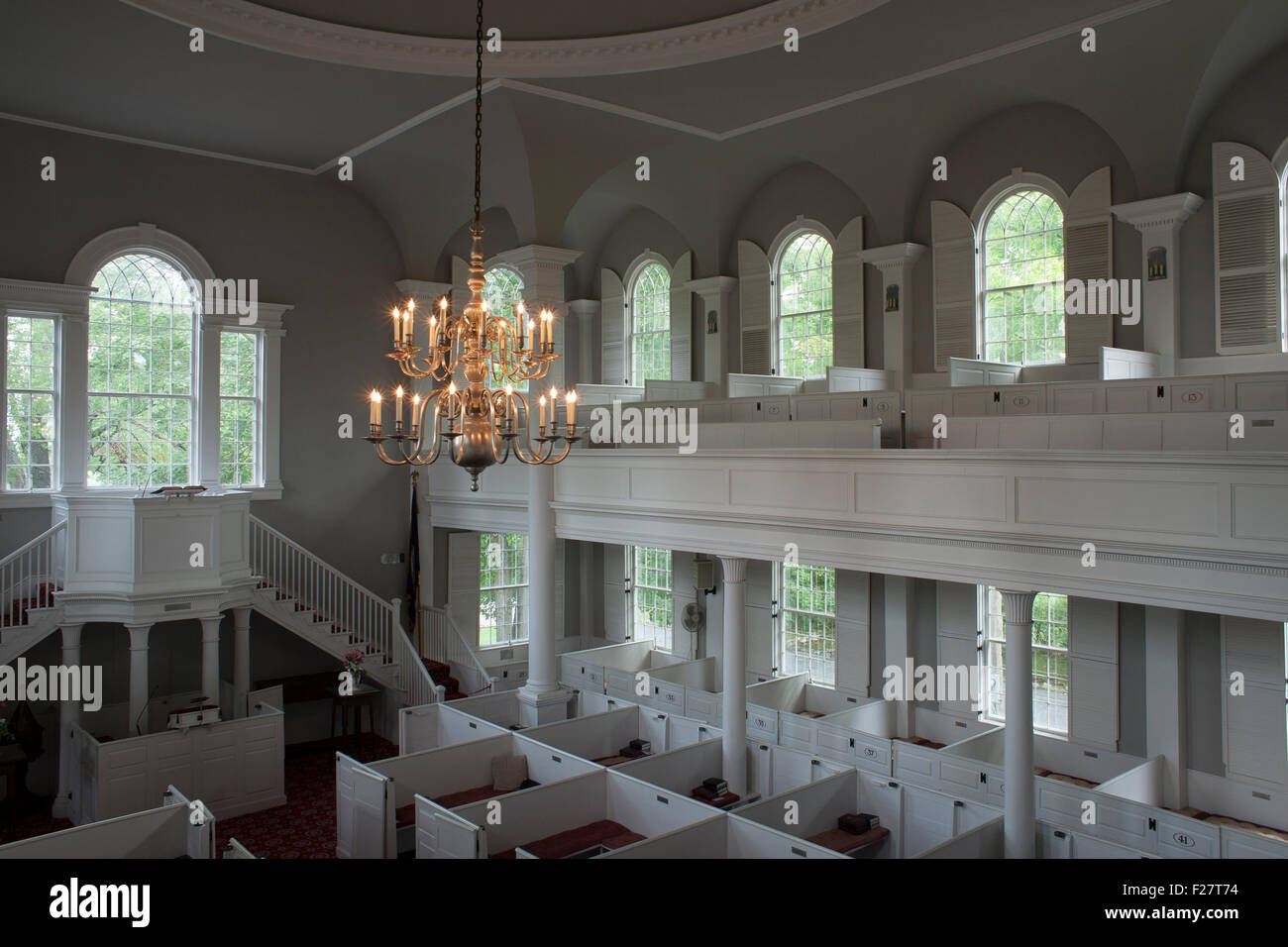 Il vecchio primo Chiesa di Bennington, Vermont è stato costruito nel 1805, sostituendo la chiesa originaria del 1762. Cimitero di Robert Frost. Foto Stock