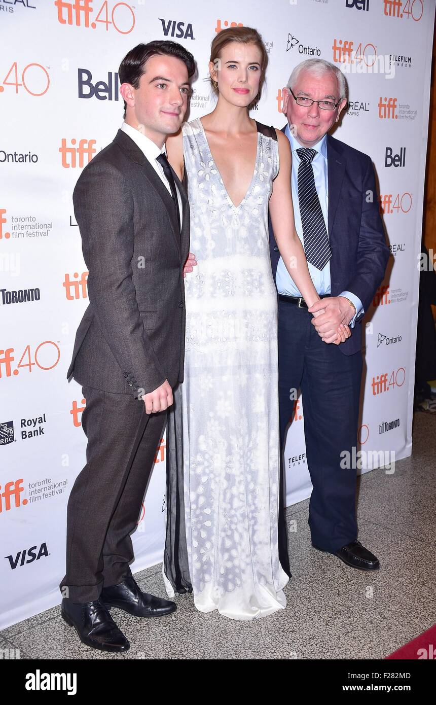 Toronto, Canada. Xiii Sep, 2015. Kevin Guthrie, Agyness Deyn, Terence Davies presso gli arrivi per SUNSET SONG Premiere al Toronto International Film Festival 2015, Winter Garden Theatre, Toronto, Canada, 13 settembre 2015. Credito: Gregorio Binuya/Everett raccolta/Alamy Live News Foto Stock