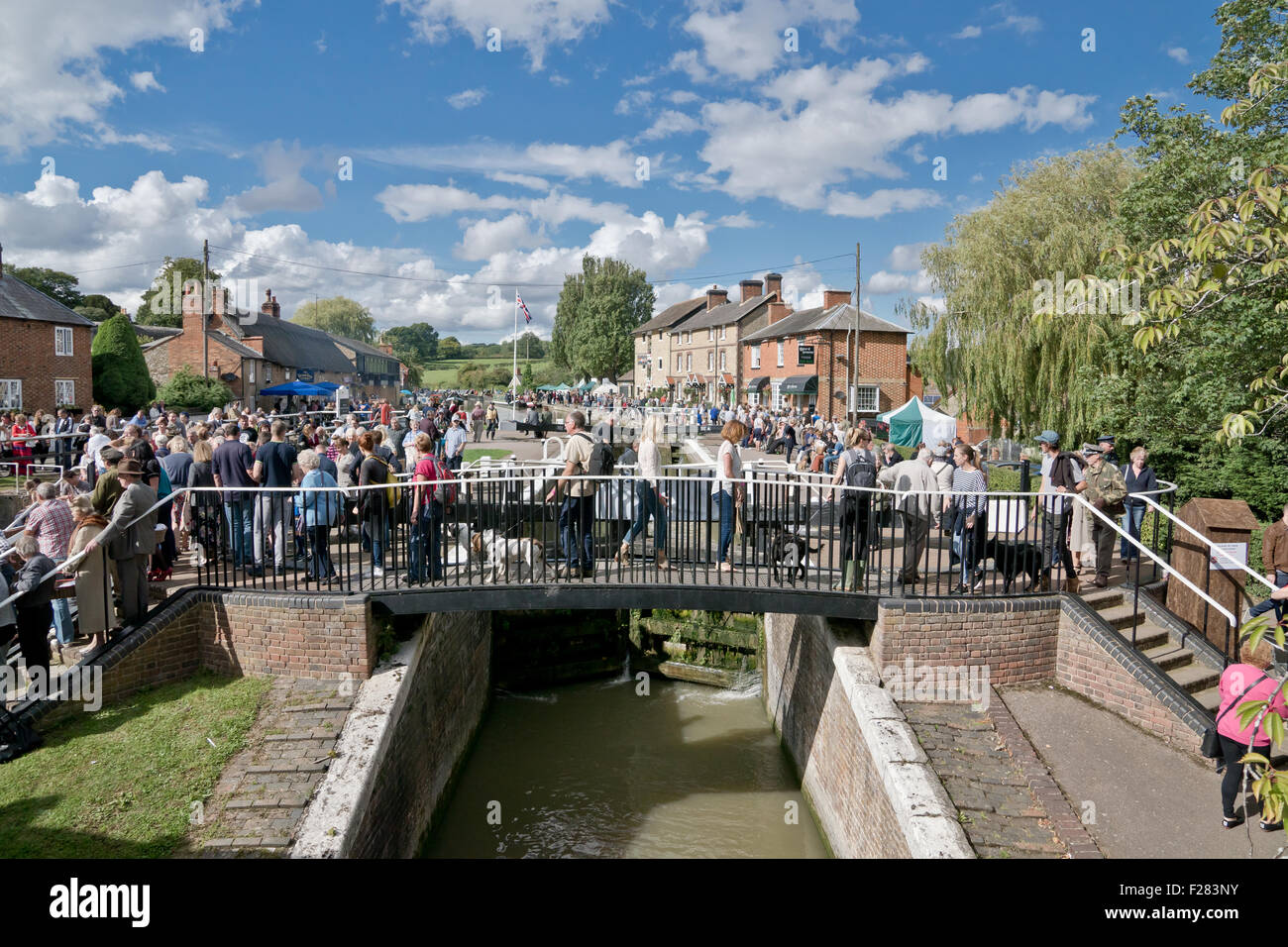 Stoke Bruerne, villaggio in guerra 1940 rievocazione.USA reenctor. © Scott Carruthers/ Foto Stock