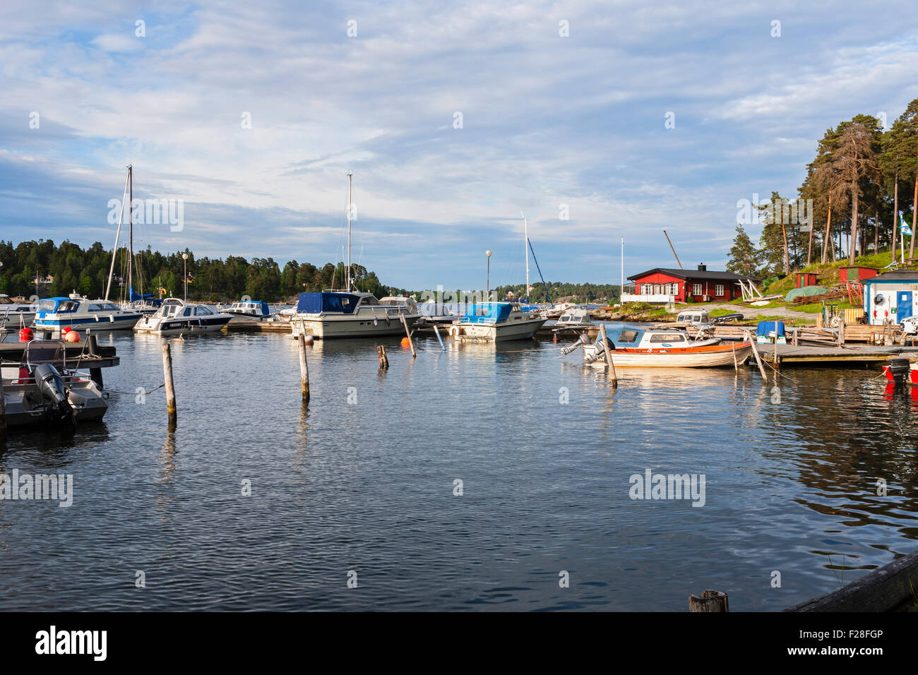 Barche a vela in mare, Vaxholm, Stoccolma, Svezia Foto Stock