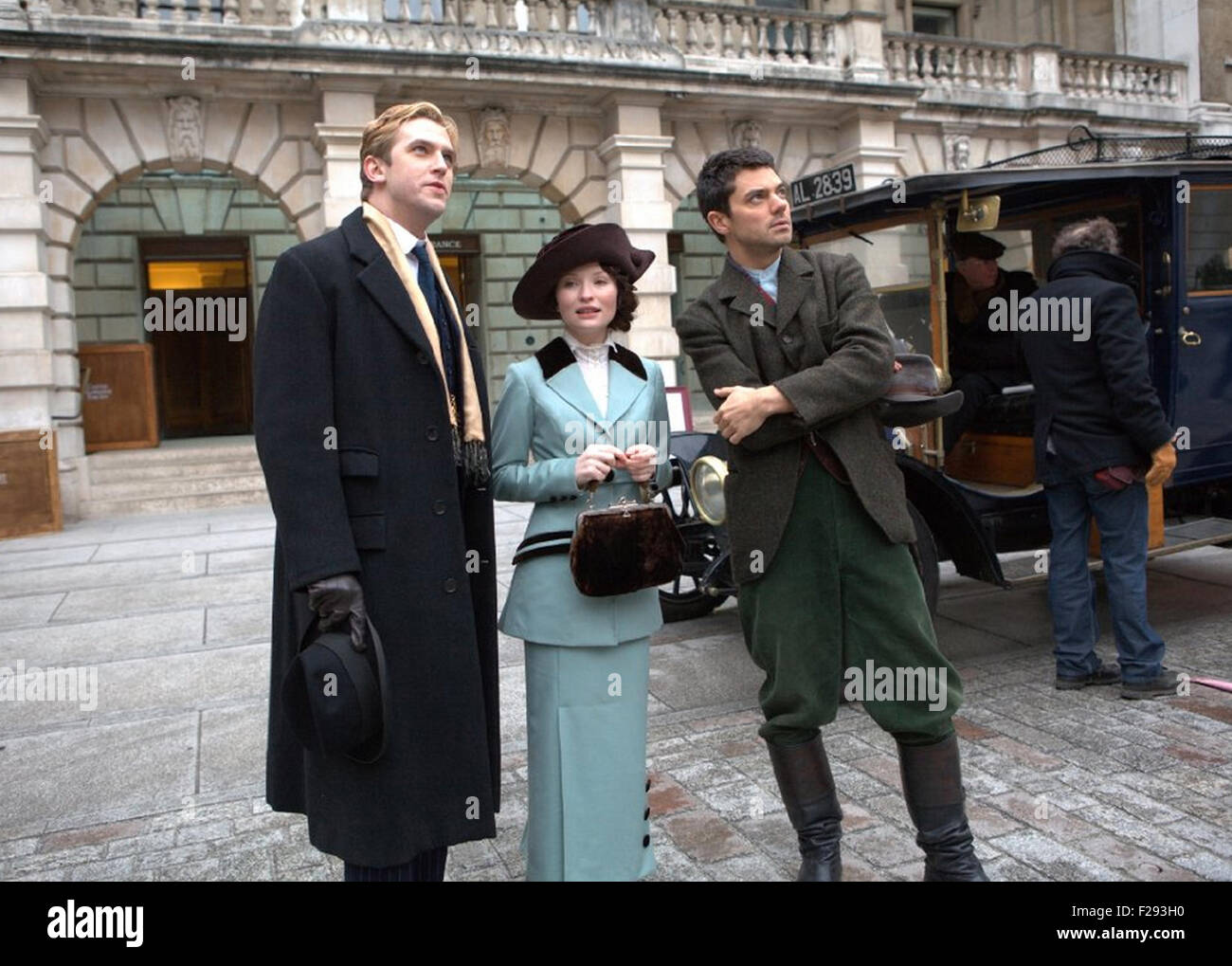 Estate nel febbraio 2013 Tribeca film con da sinistra: Dan Stevens, Emily Browning, Dominic Cooper Foto Stock