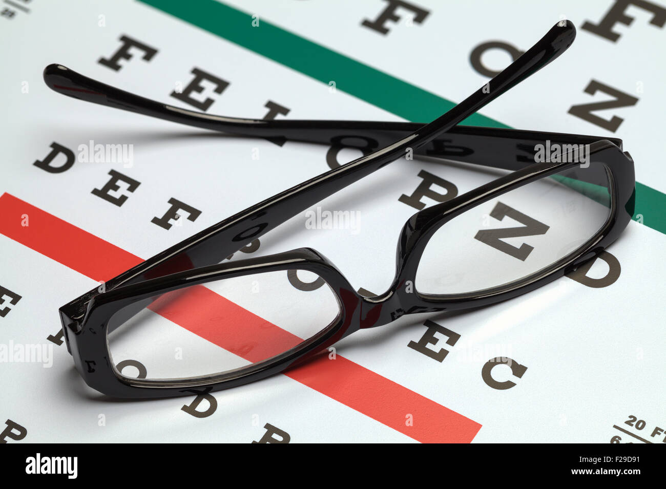 Coppia di vetri ripiegato su esame della vista grafico. Foto Stock