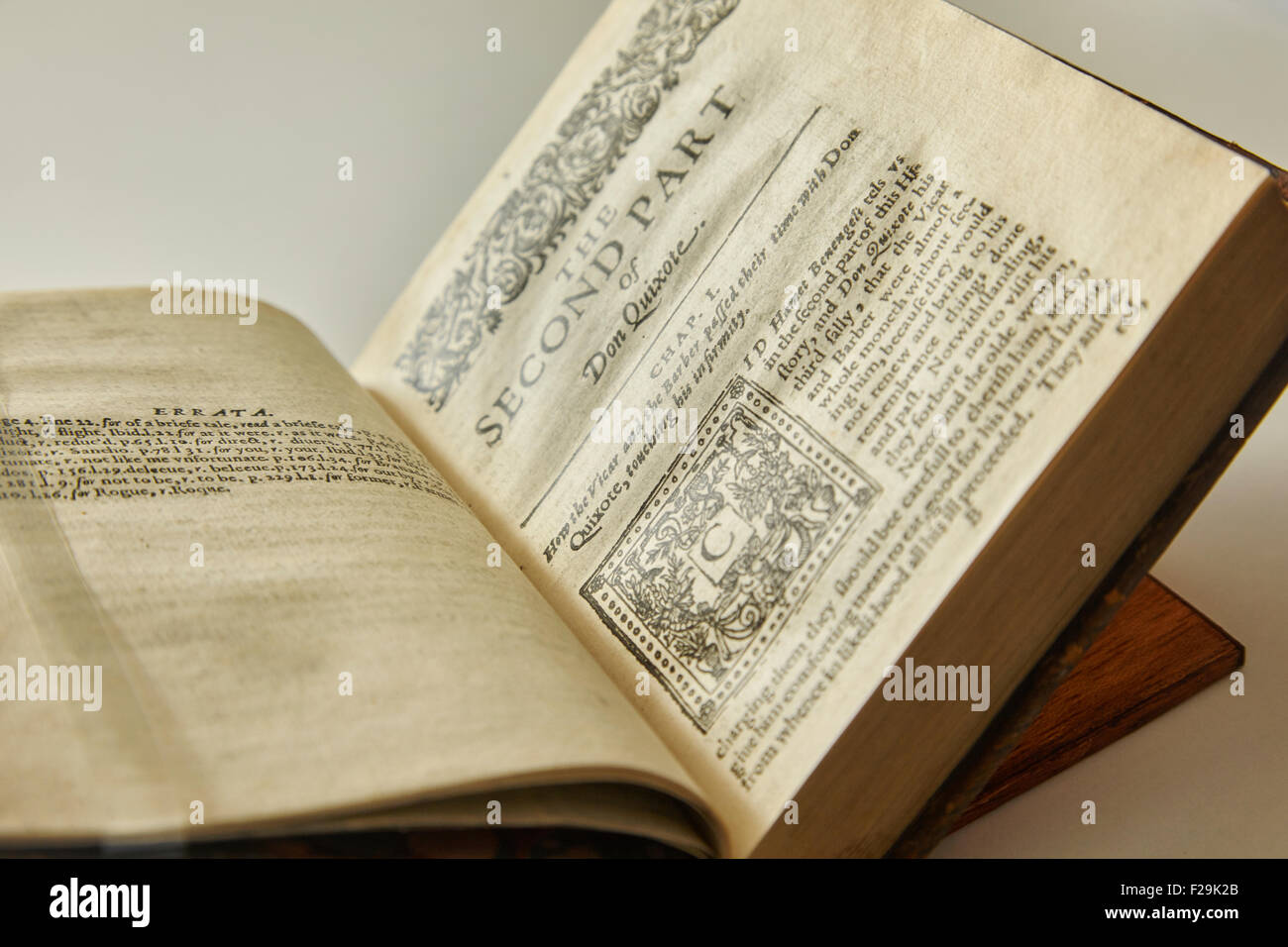 Edizione in lingua inglese di "L'ingegnoso gentiluomo Don Chisciotte della Mancia" di Miguel de Cervantes Saavedra. Londra: Edward Blounte, Foto Stock Edizione in lingua inglese di "L'ingegnoso gentiluomo Don Chisciotte della Mancia" di Miguel de Cervantes Saavedra. Londra: Edward Blounte, Foto Stock